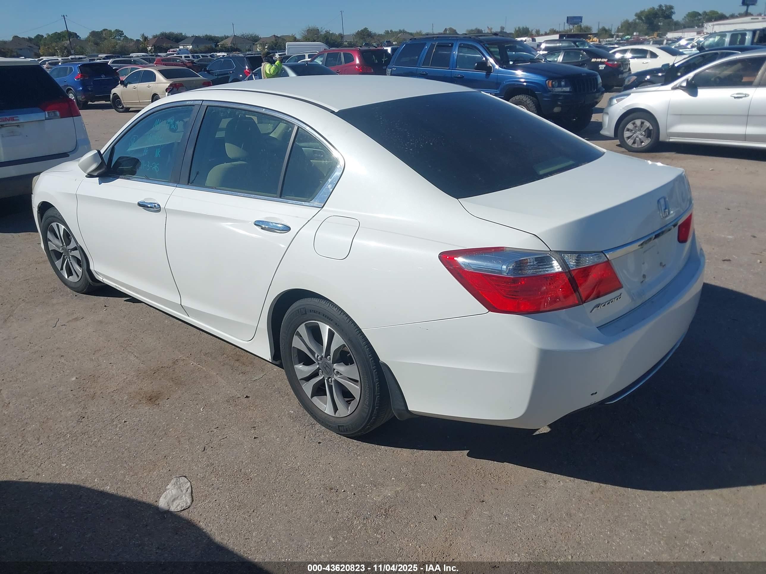 HONDA ACCORD image 3