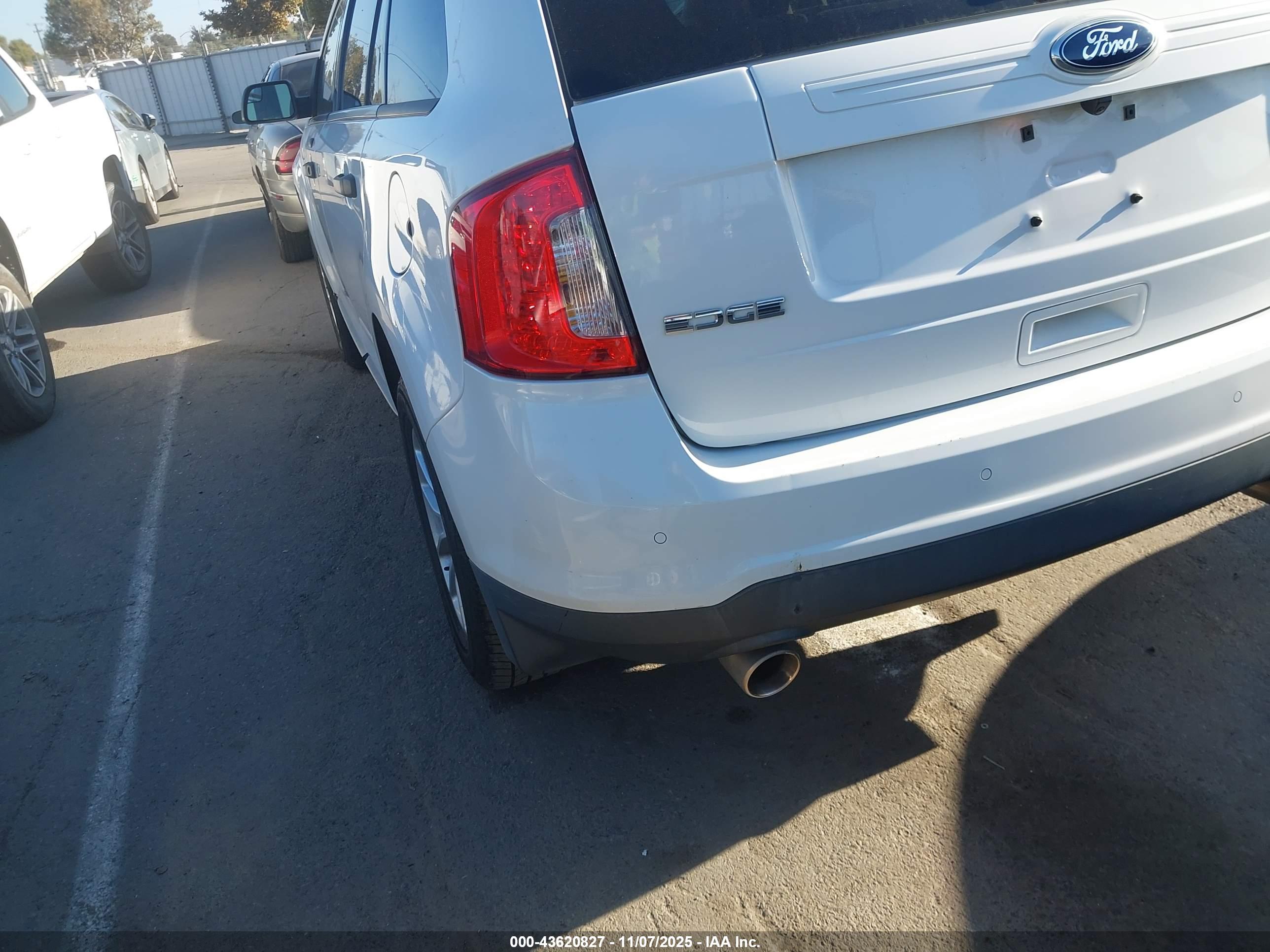 FORD EDGE image 6