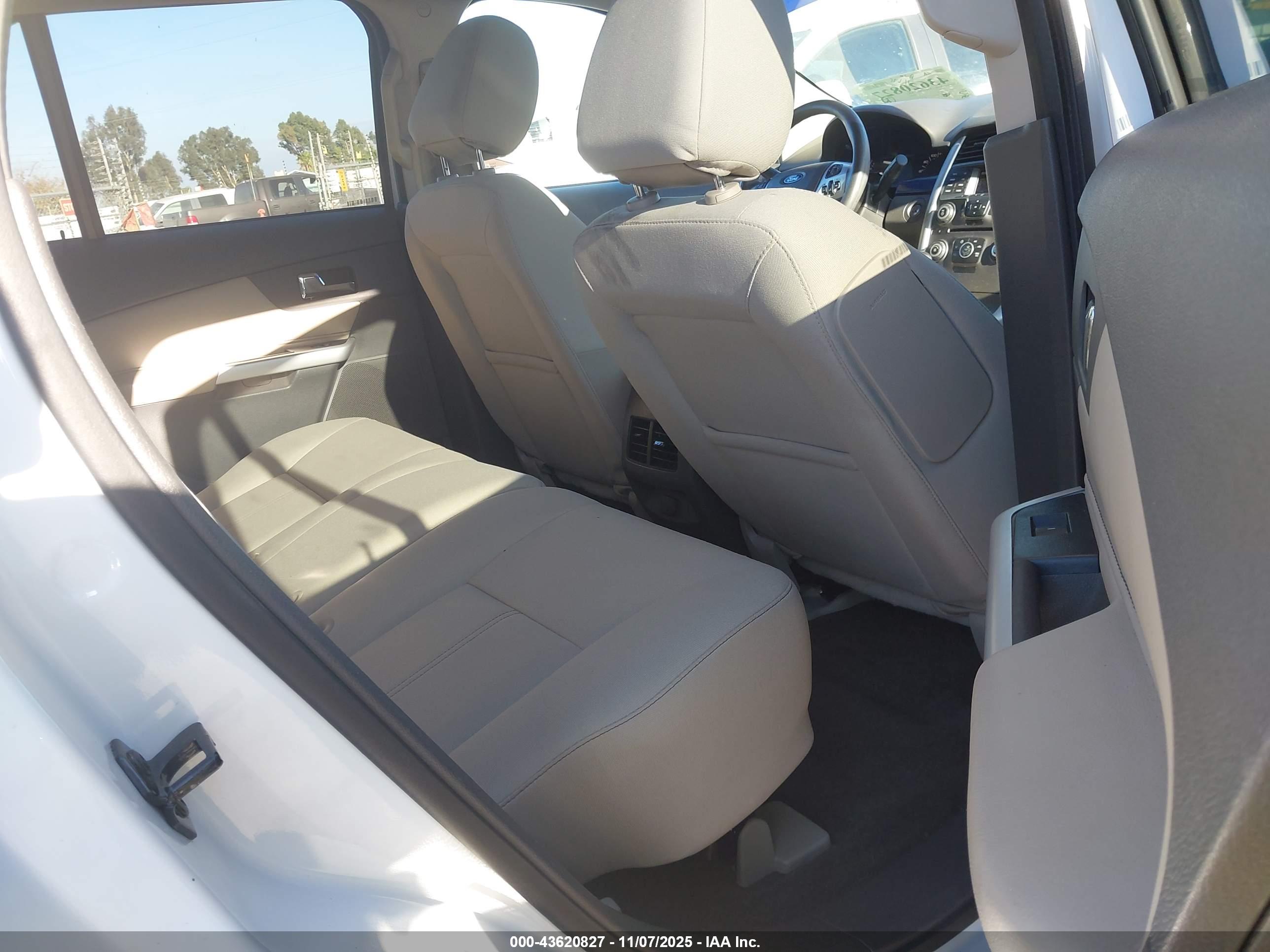 FORD EDGE image 8
