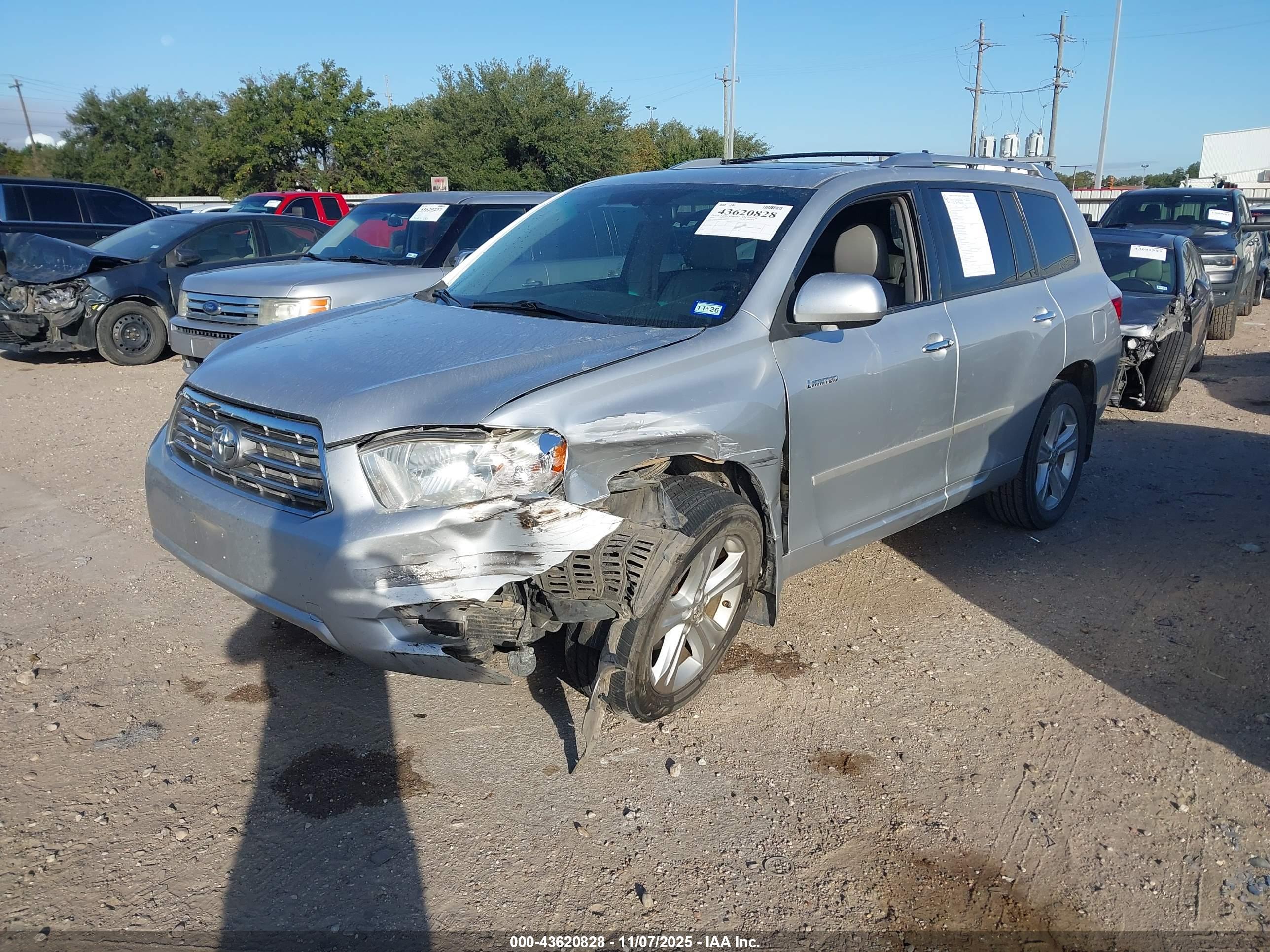 TOYOTA HIGHLANDER image 2
