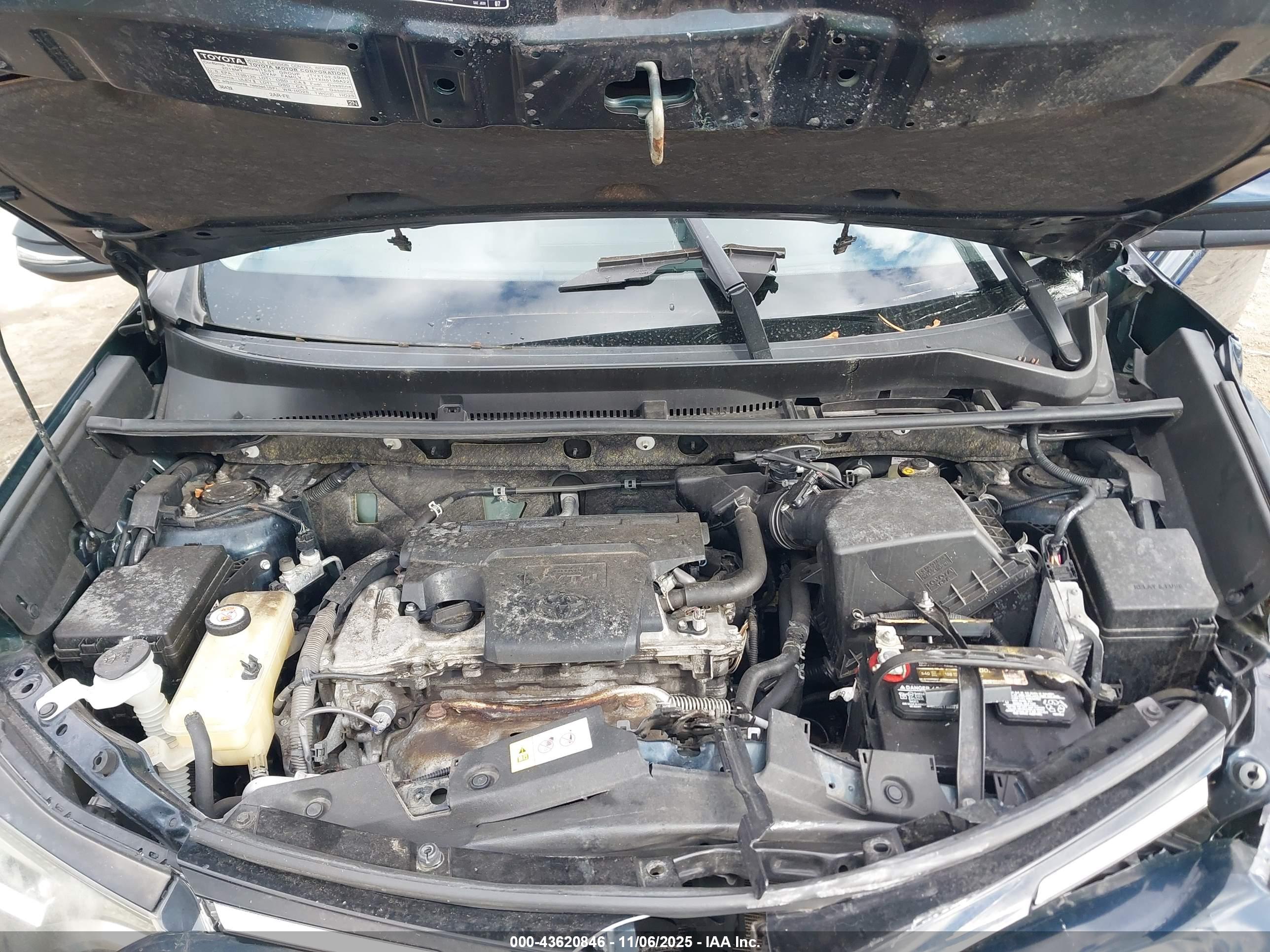 TOYOTA RAV4 image 10