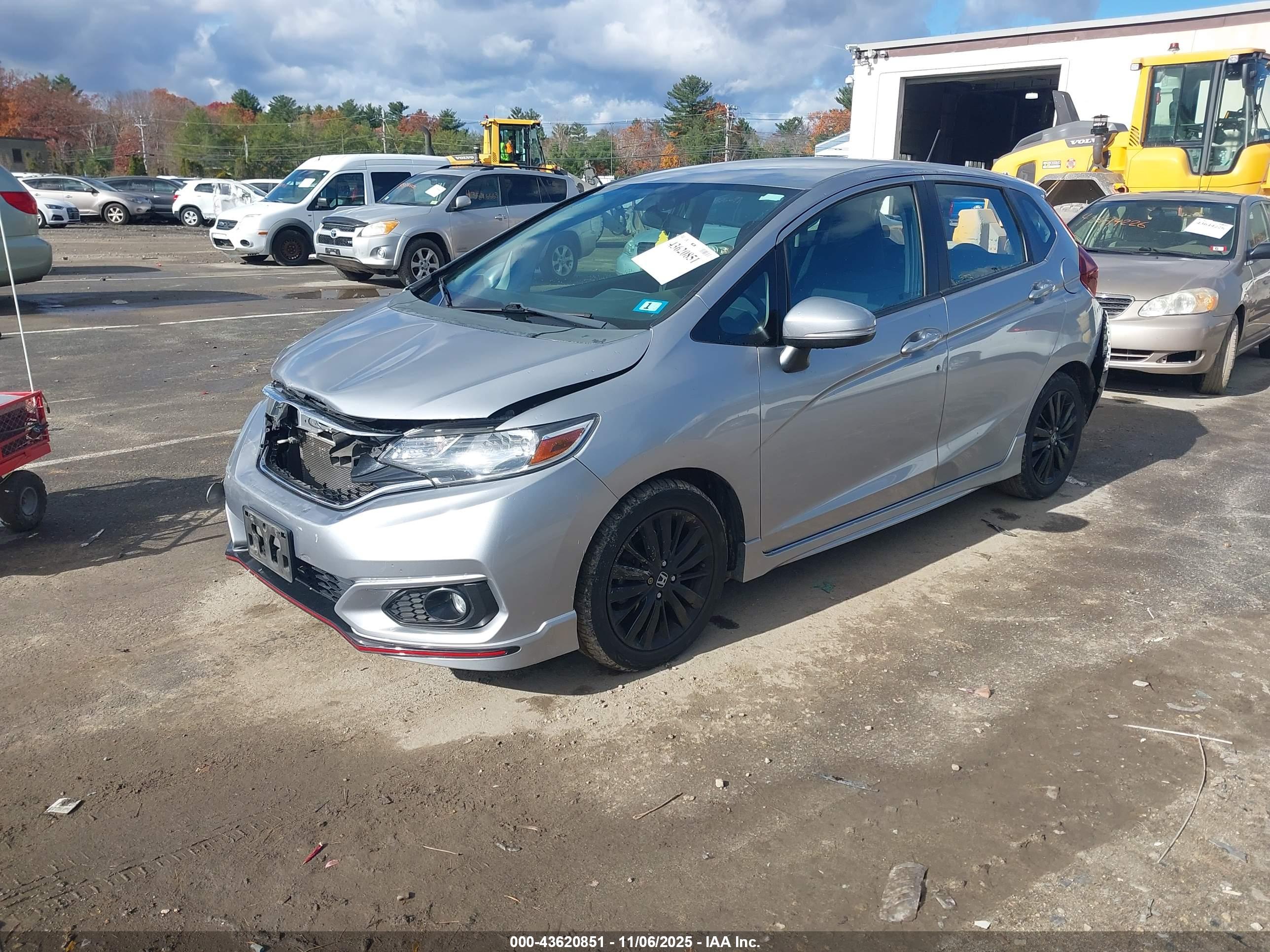 HONDA FIT image 2