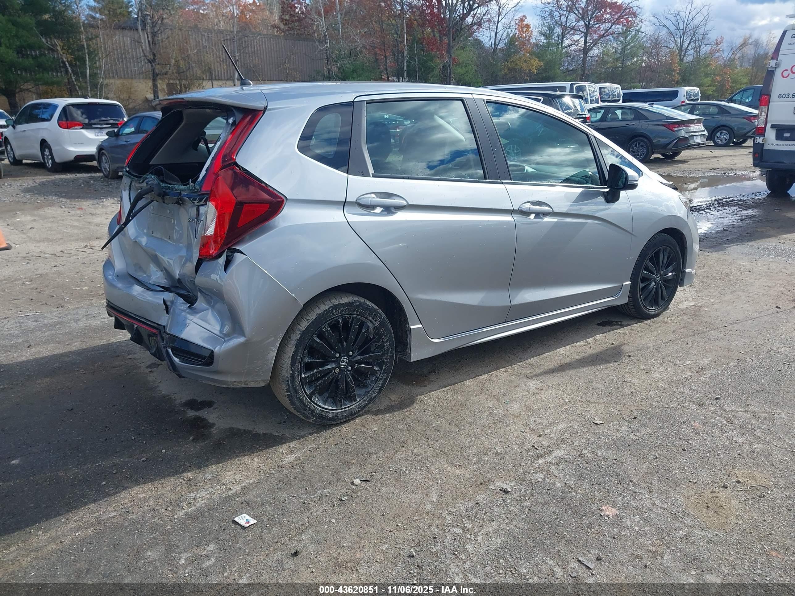 HONDA FIT image 4