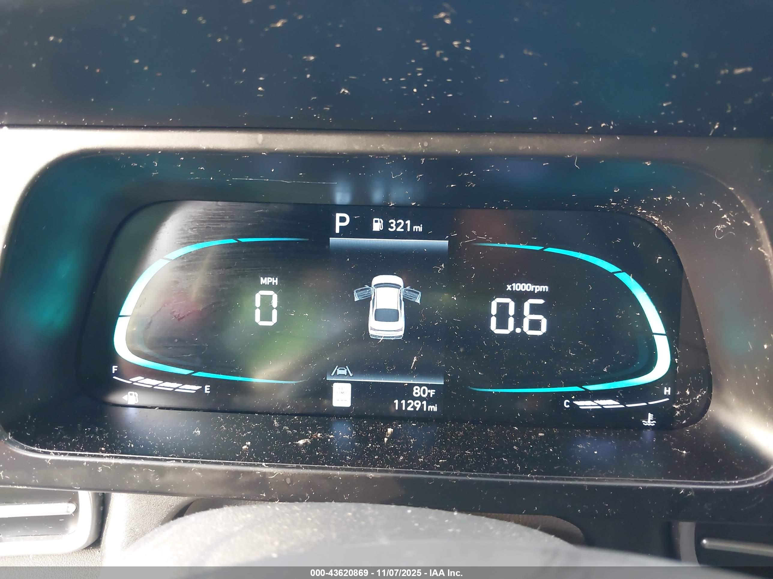 HYUNDAI ELANTRA image 7