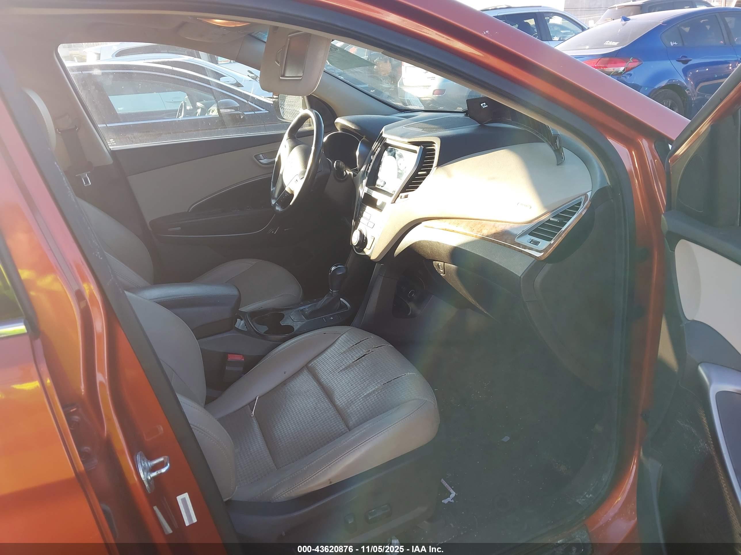 HYUNDAI SANTA image 5