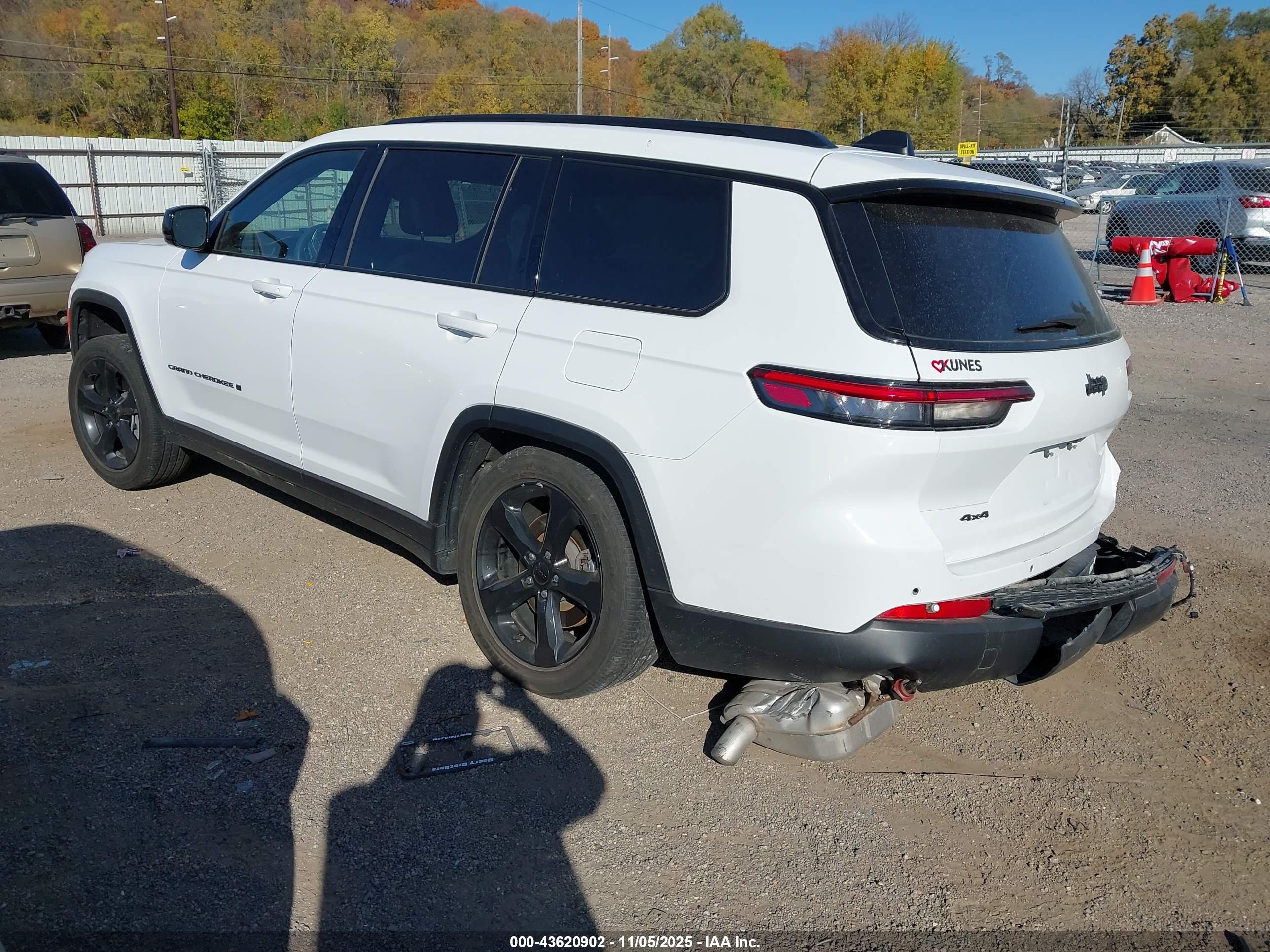 JEEP GRAND image 3