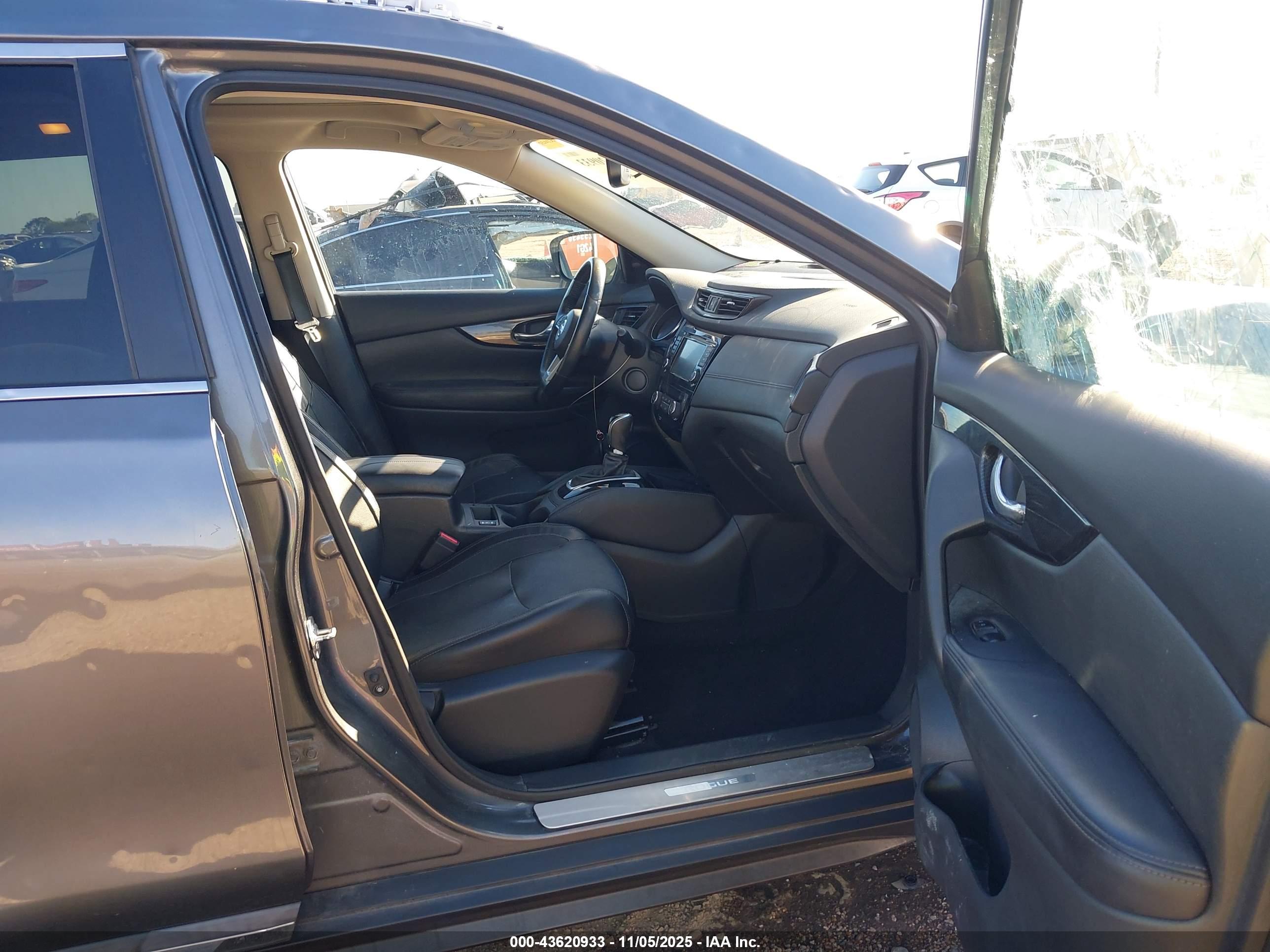 NISSAN ROGUE image 5