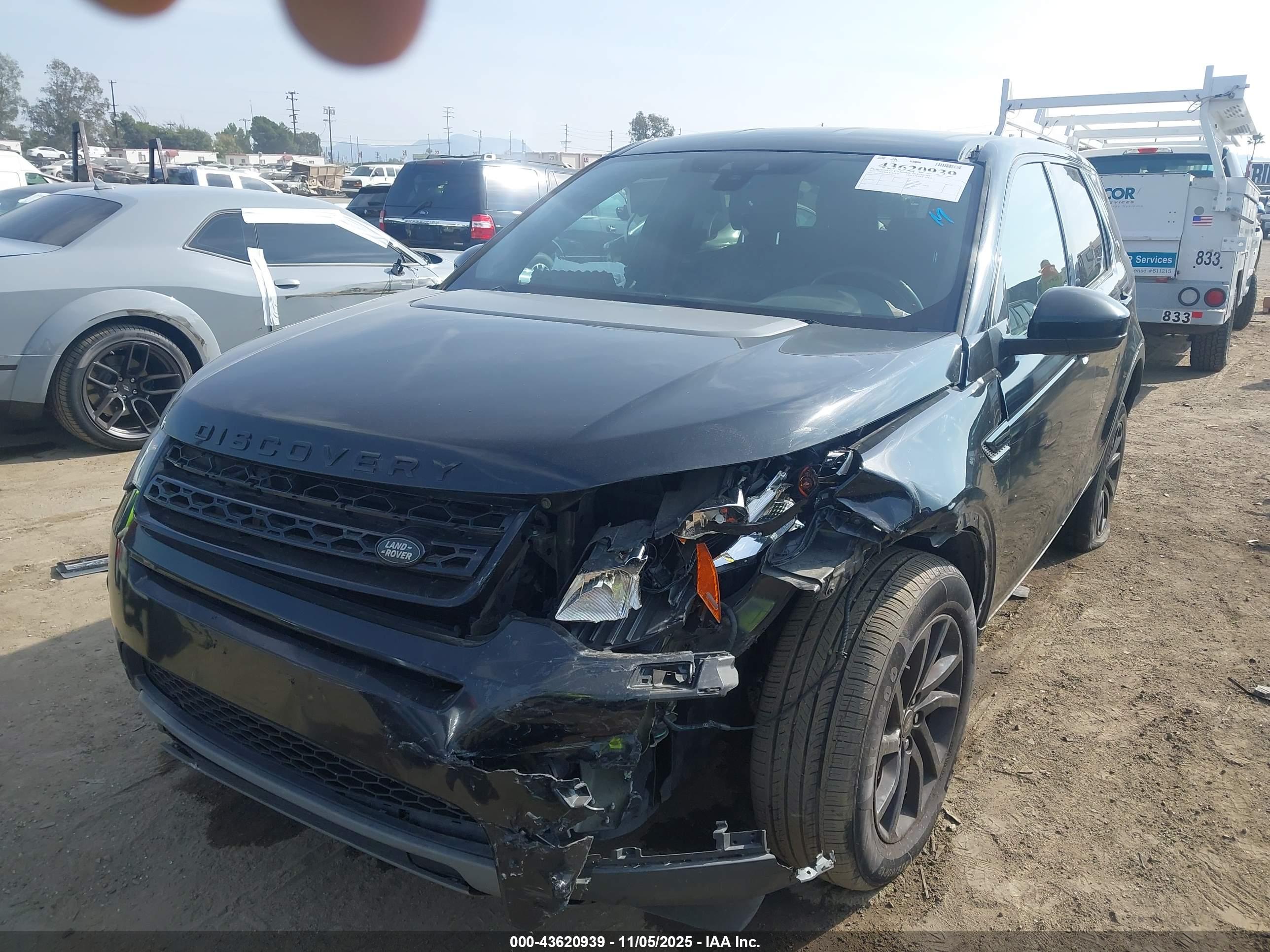 LAND ROVER image 2