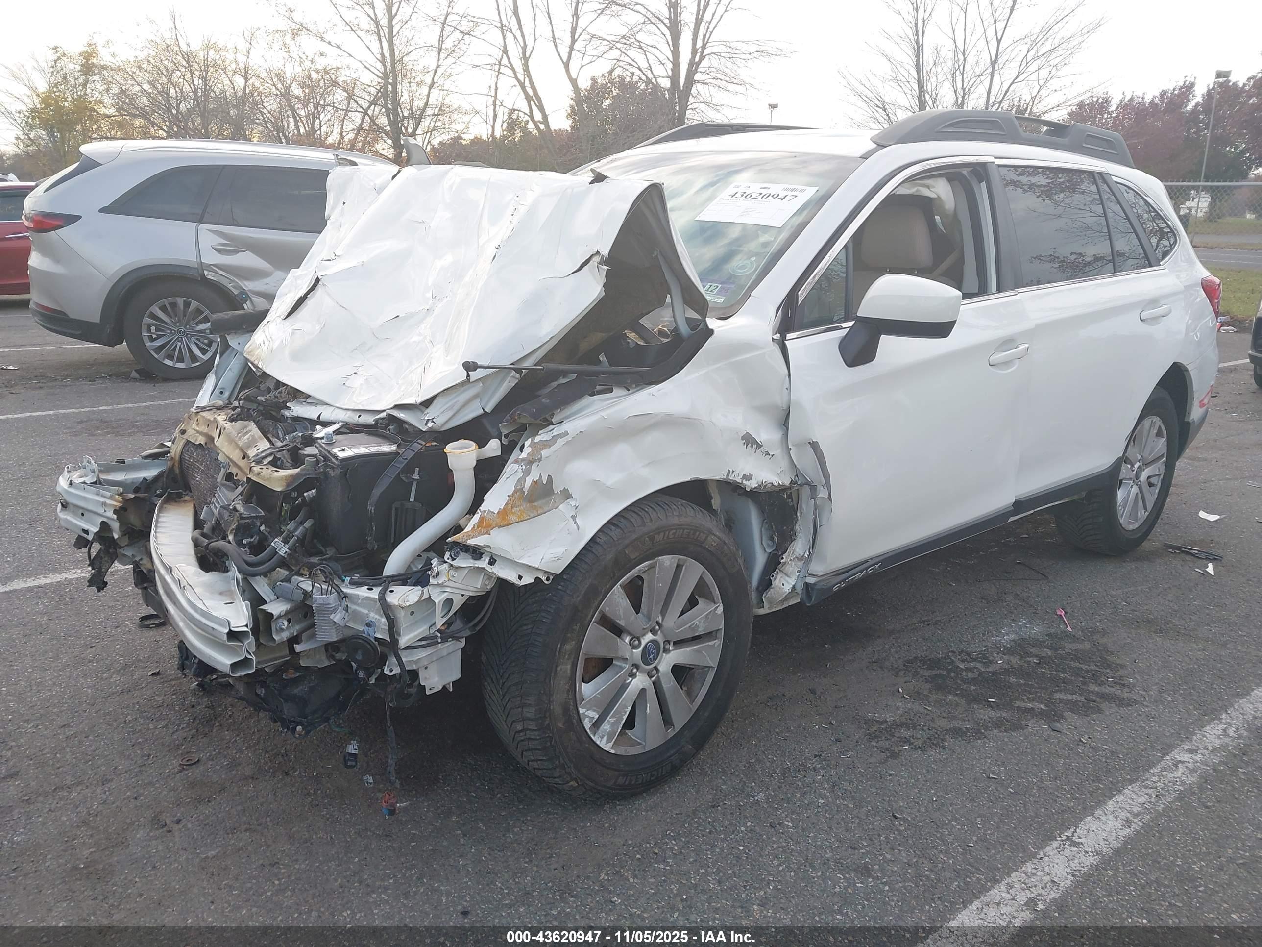 SUBARU OUTBACK image 2