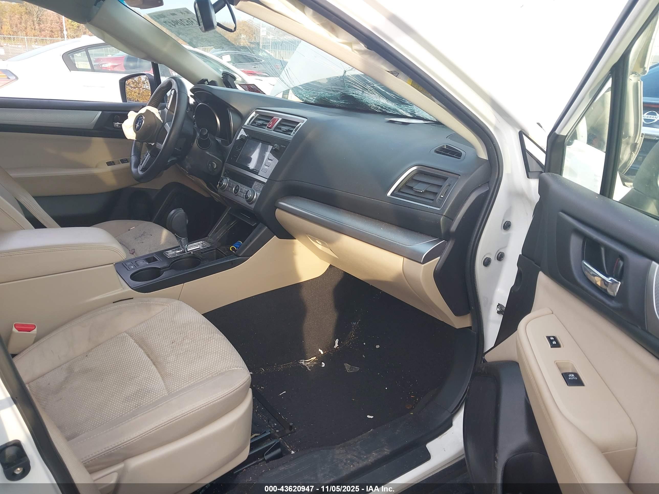 SUBARU OUTBACK image 5