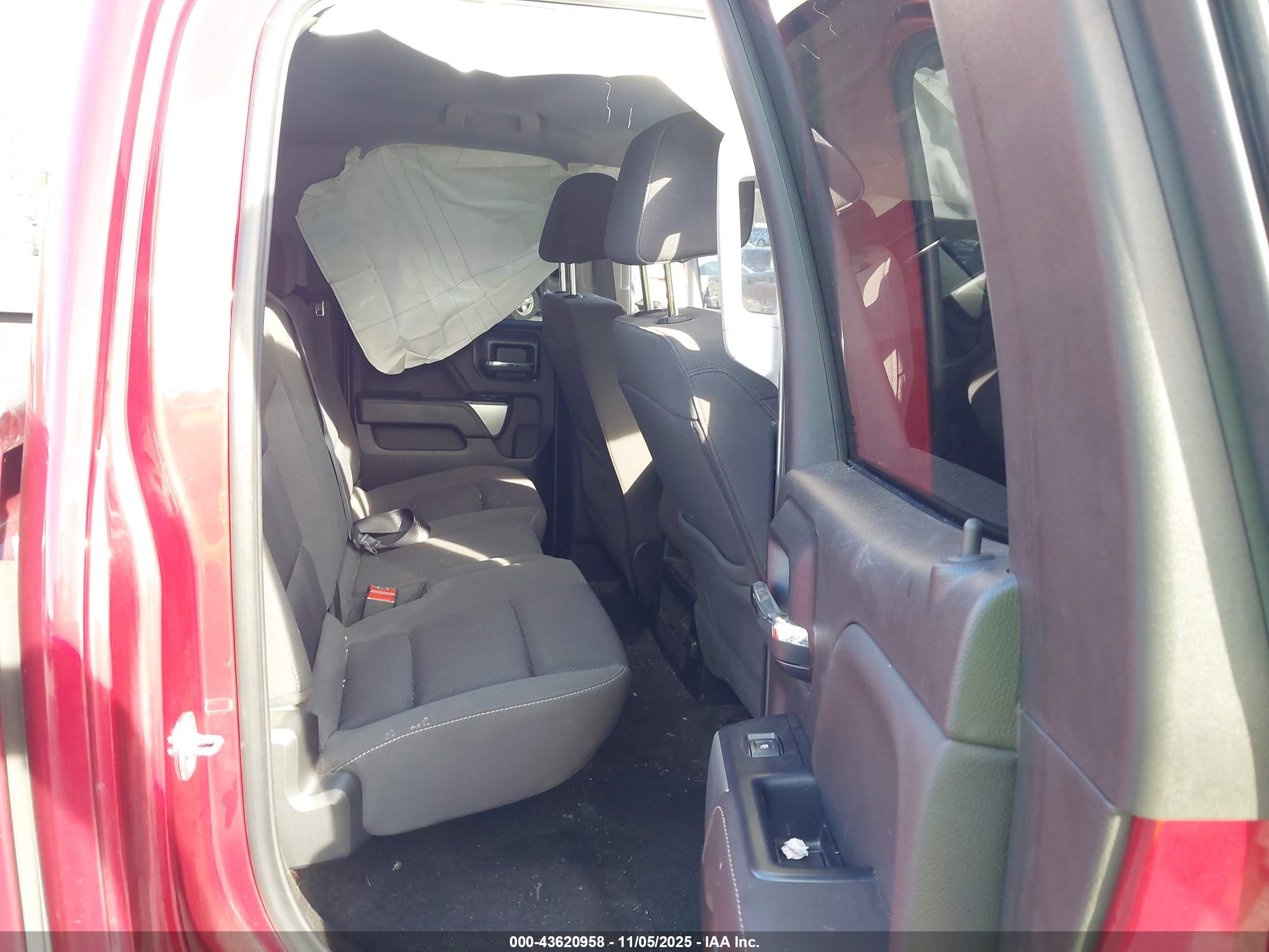 CHEVROLET SILVERADO image 8