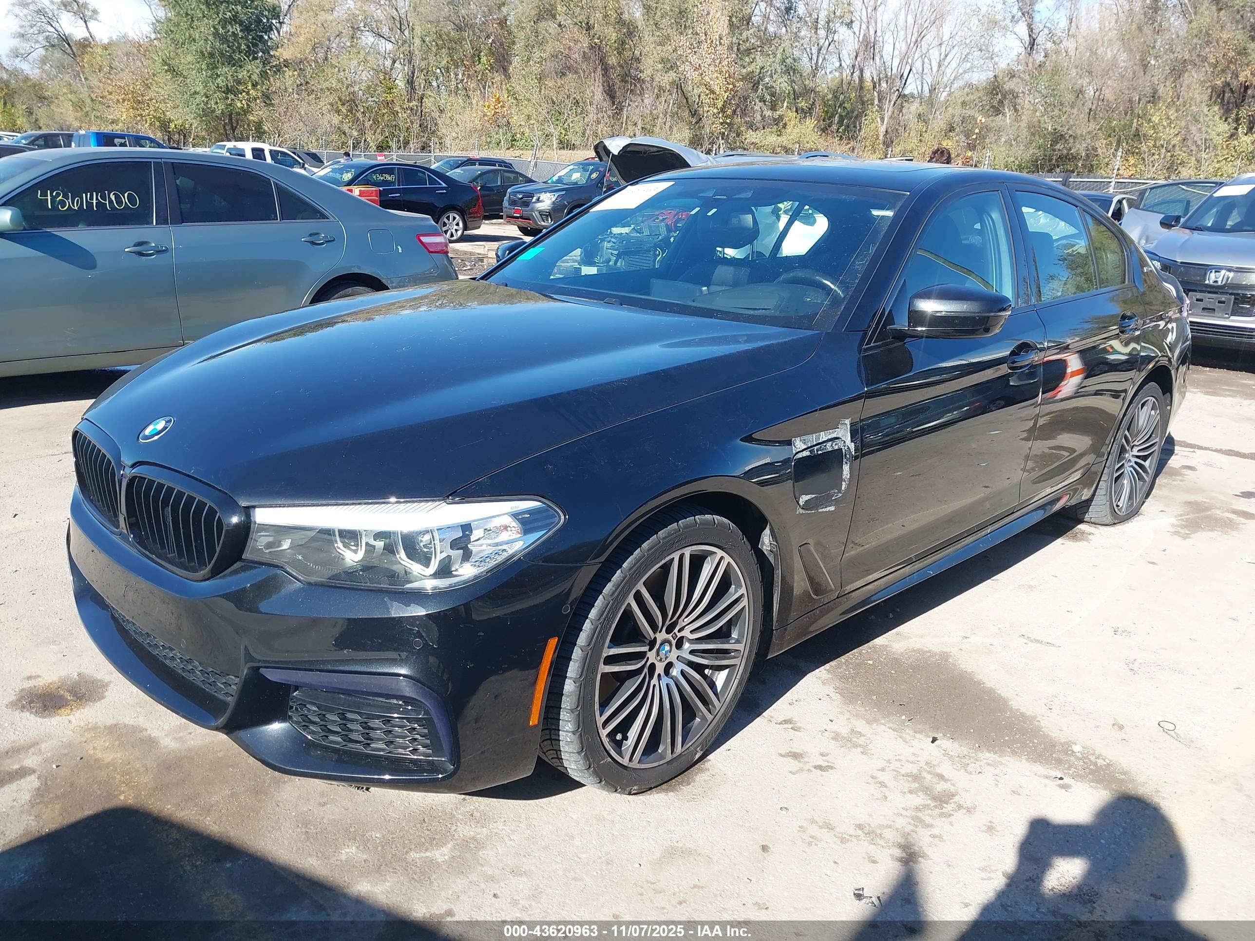 BMW 530E image 2