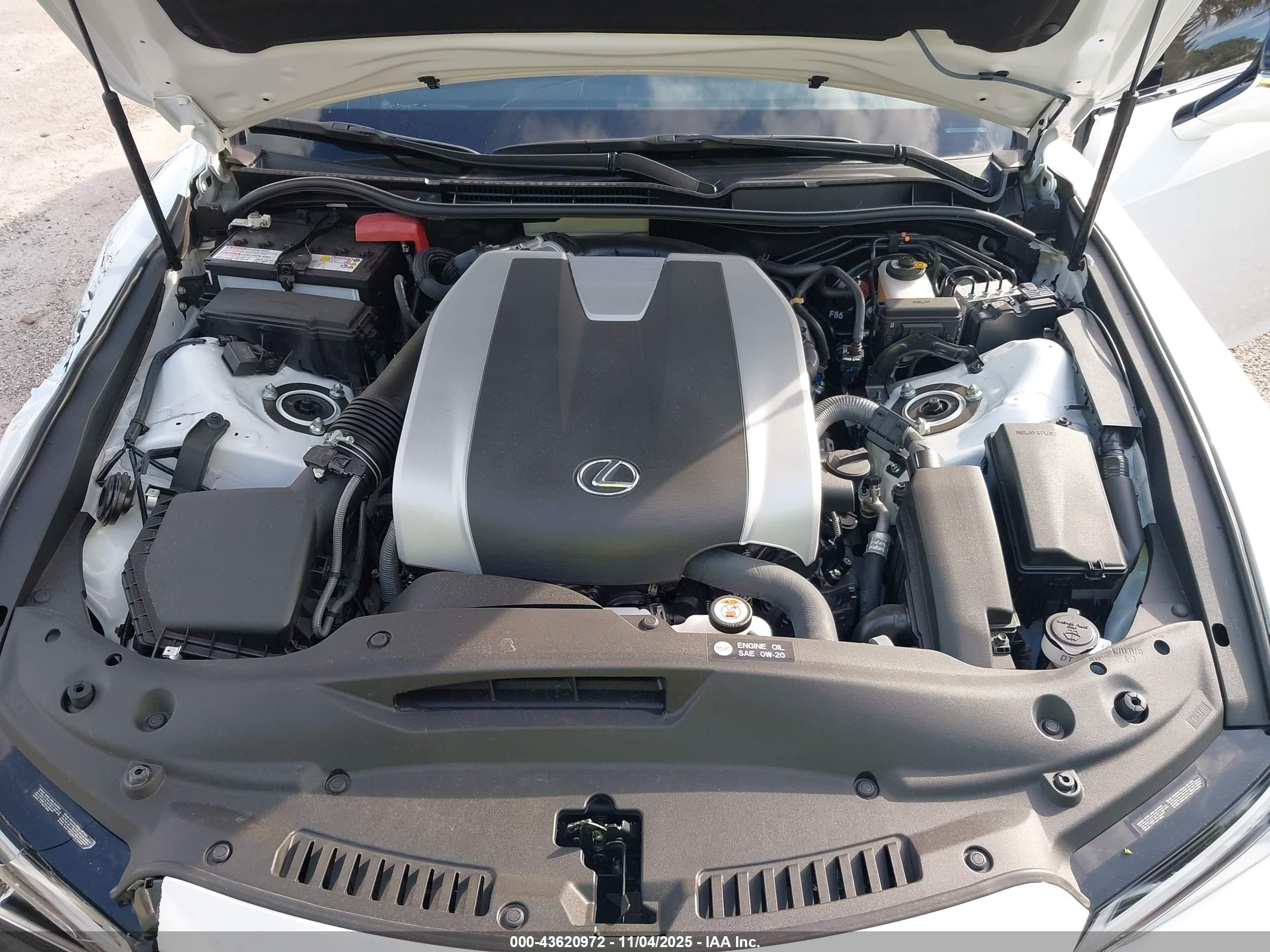LEXUS IS image 10