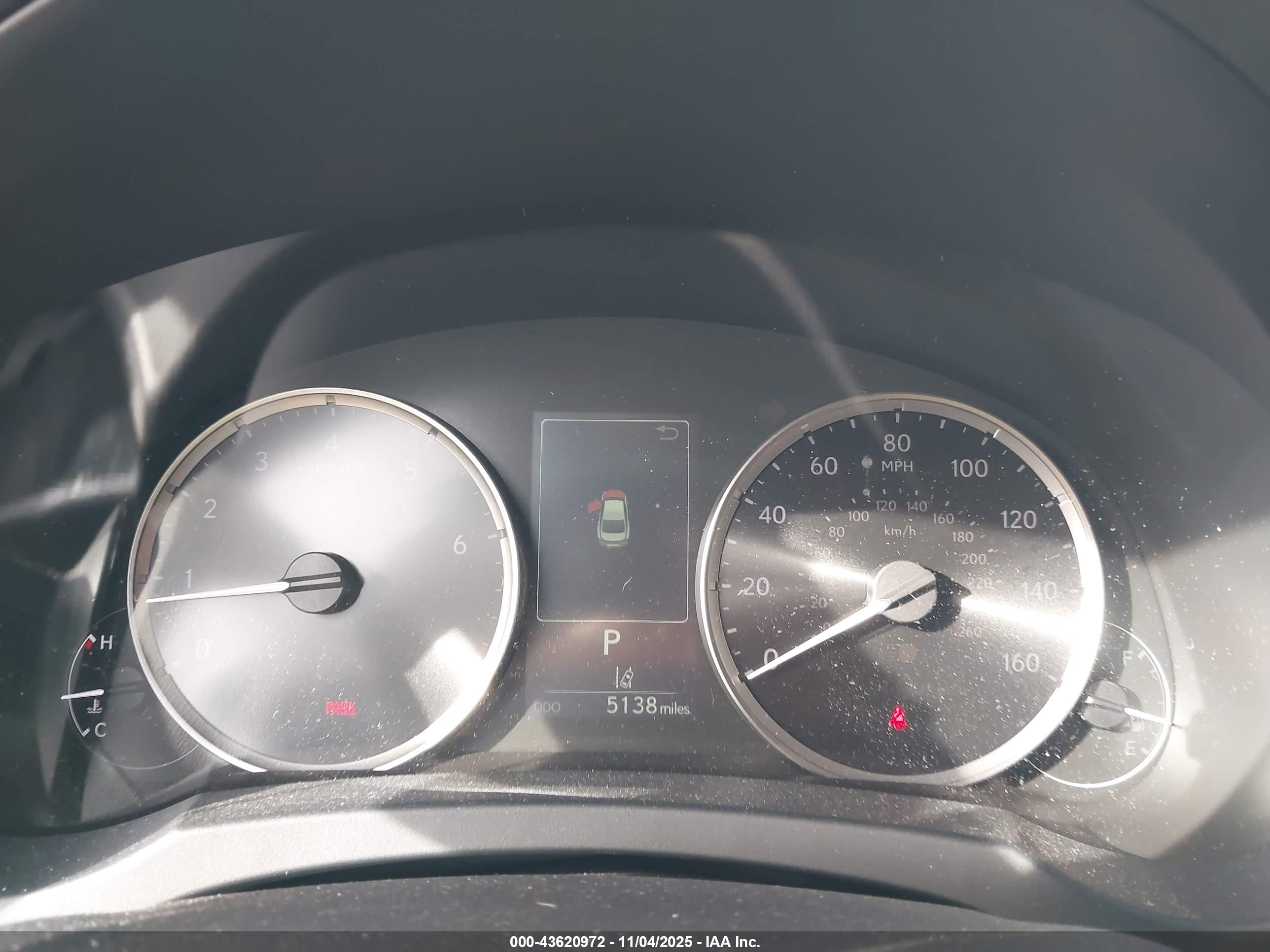 LEXUS IS image 7
