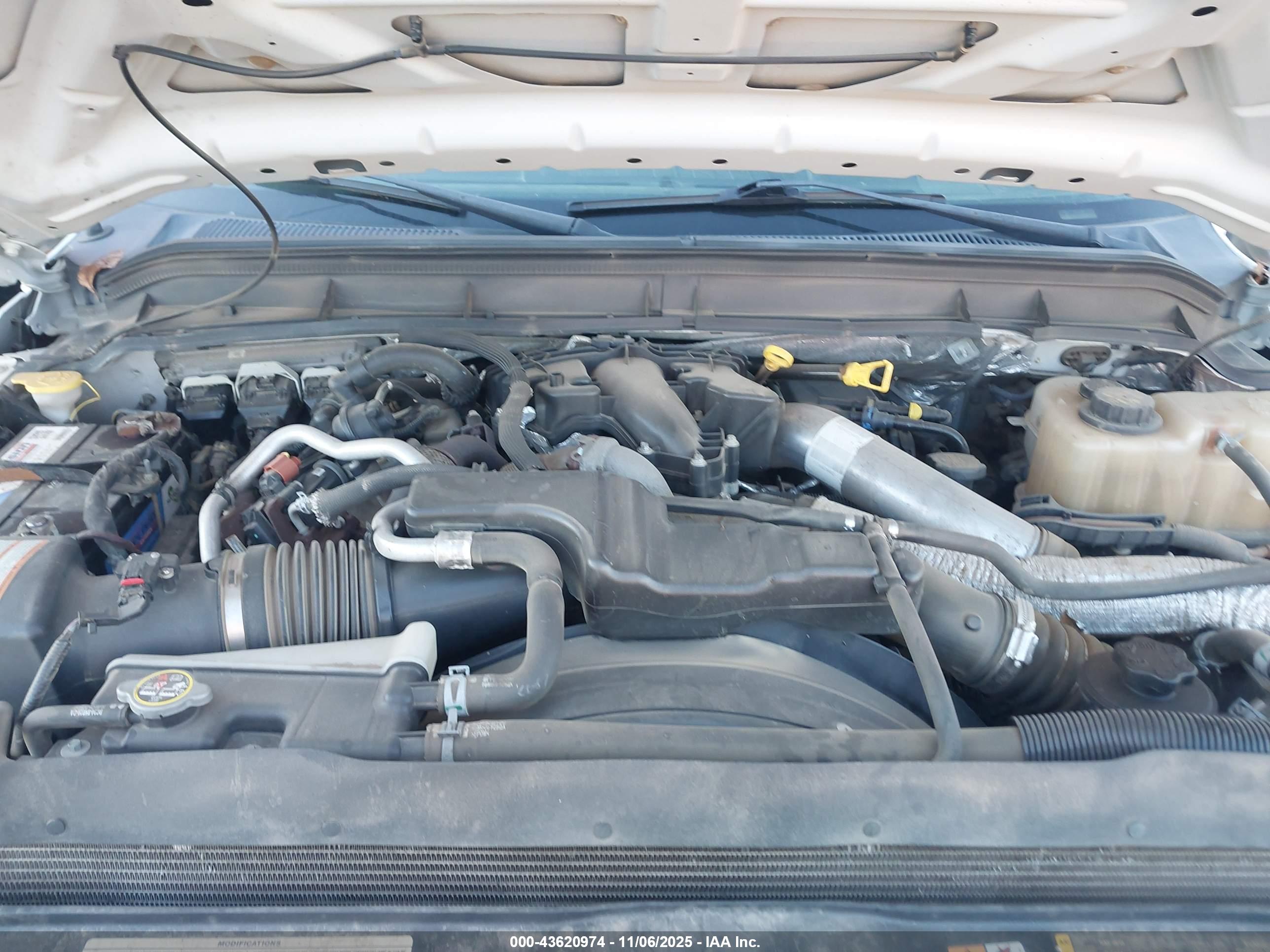 FORD F-550 image 10