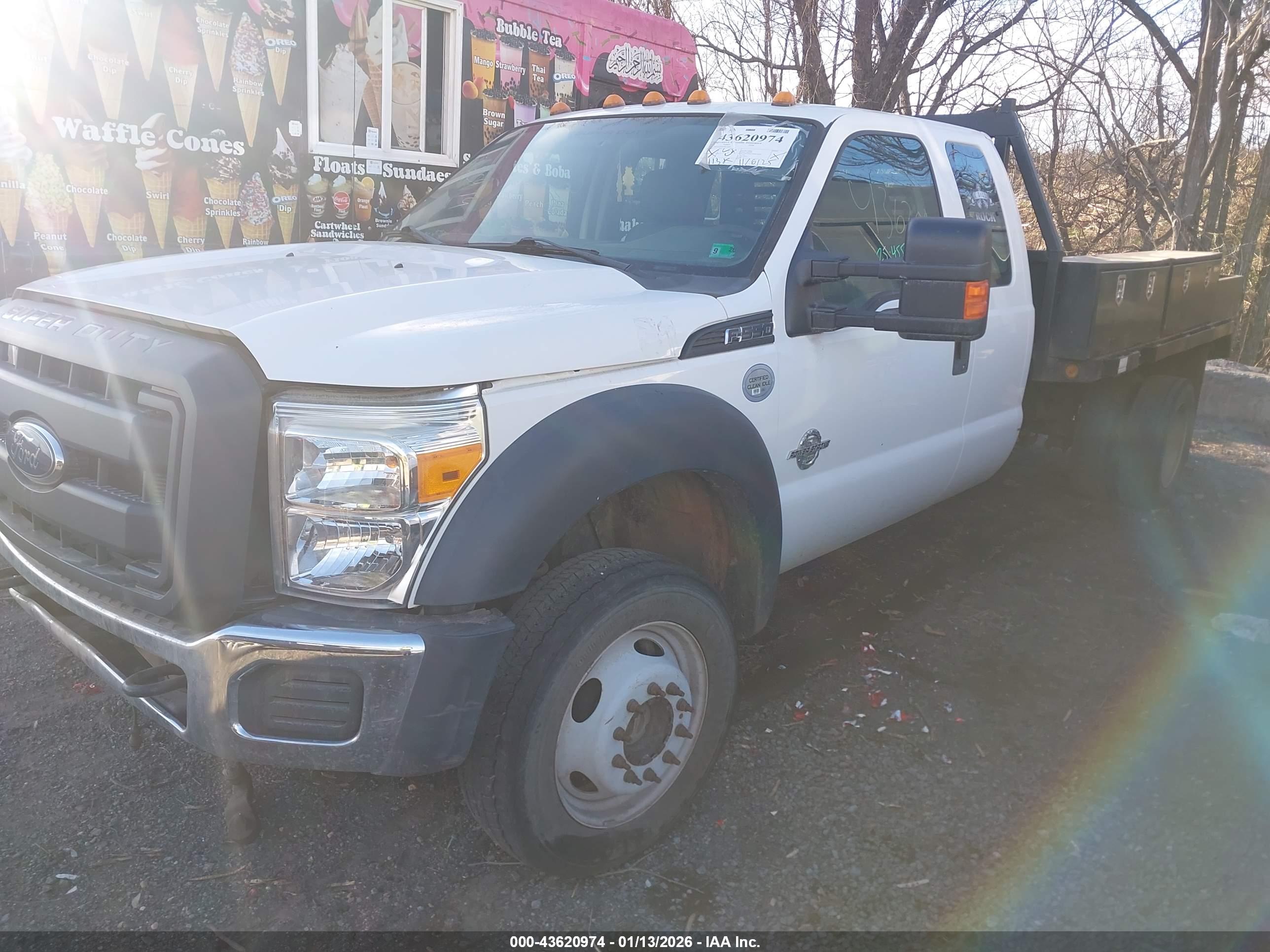 FORD F-550 image 2
