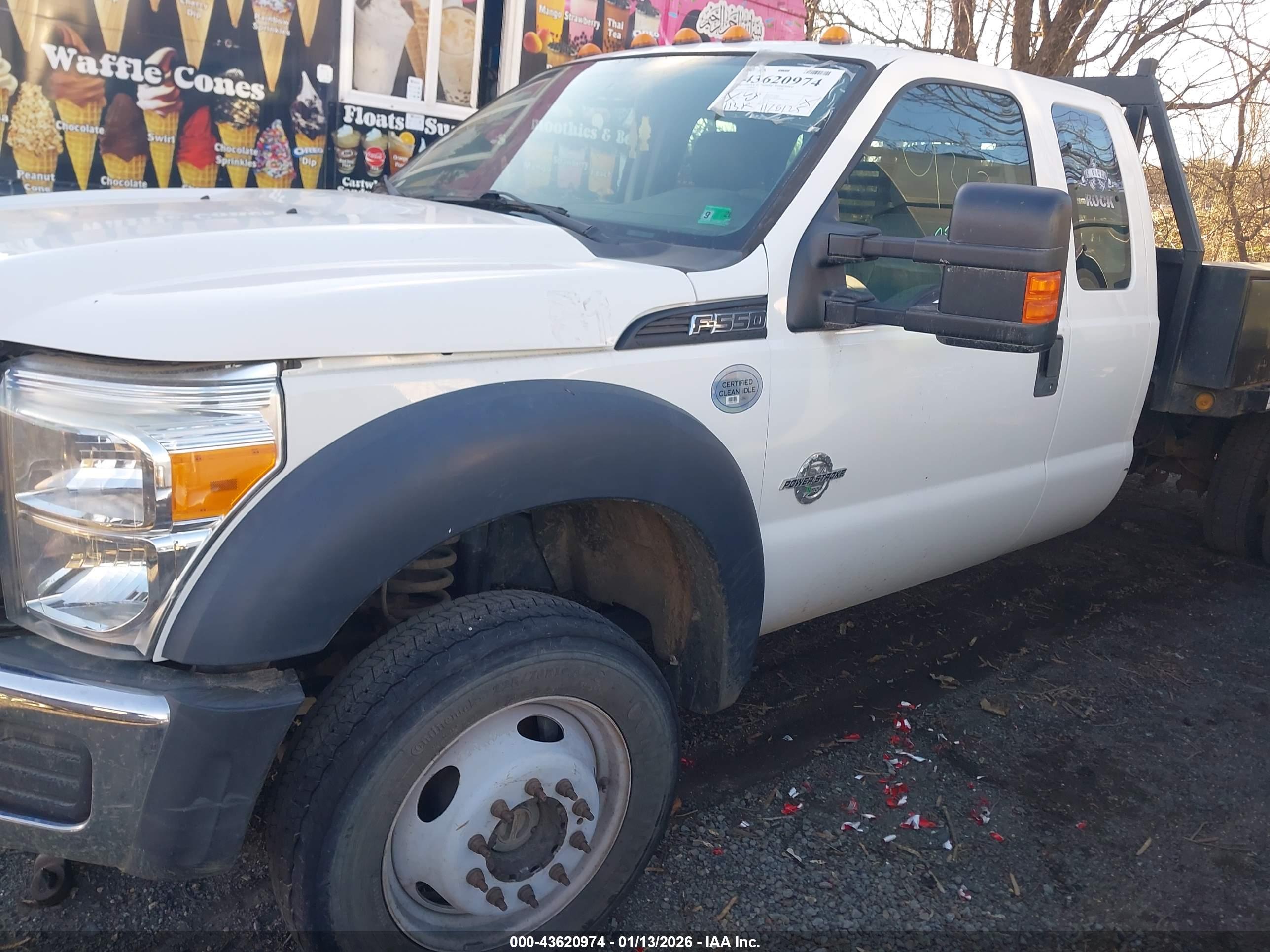 FORD F-550 image 6