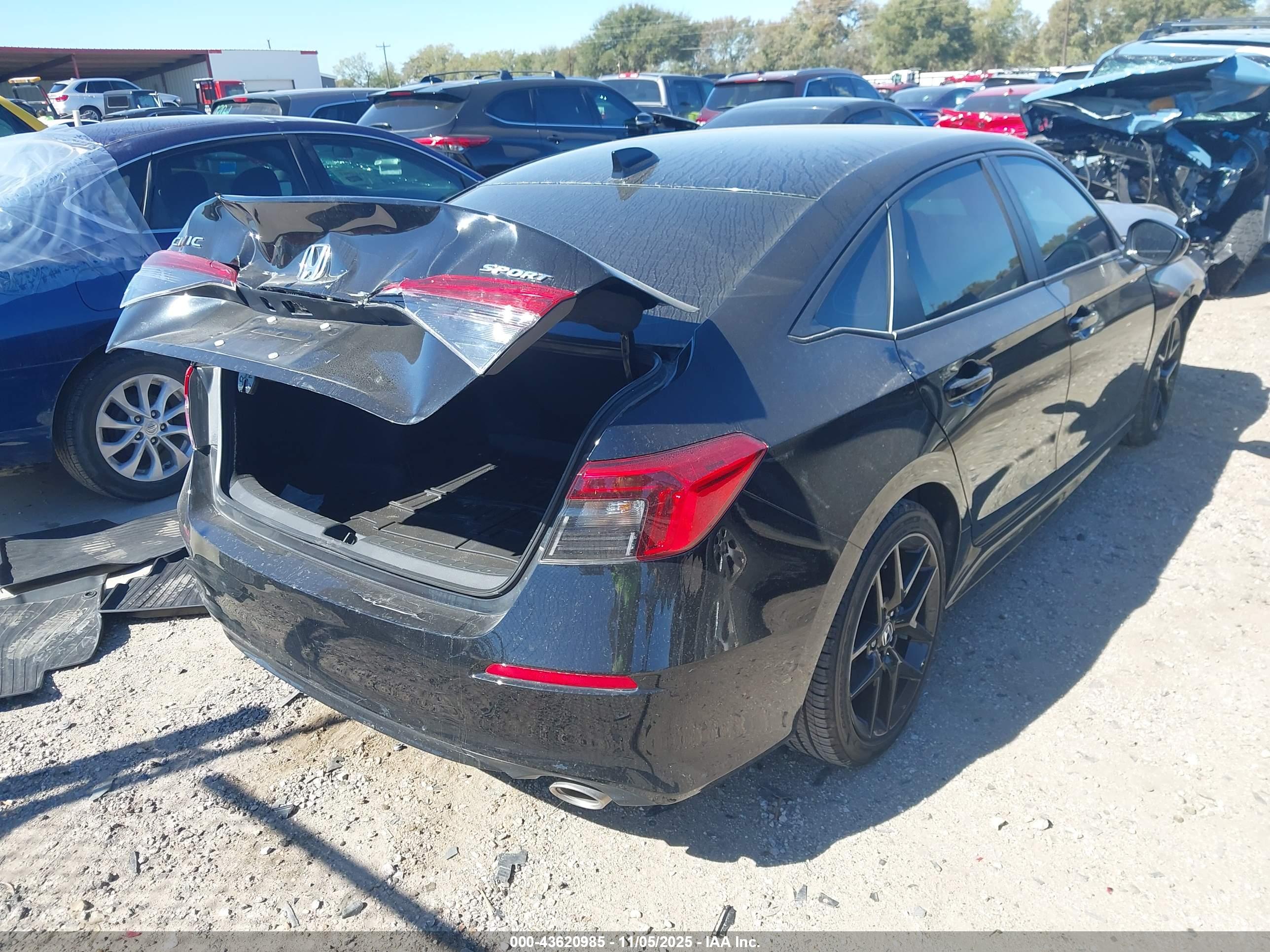 HONDA CIVIC image 4