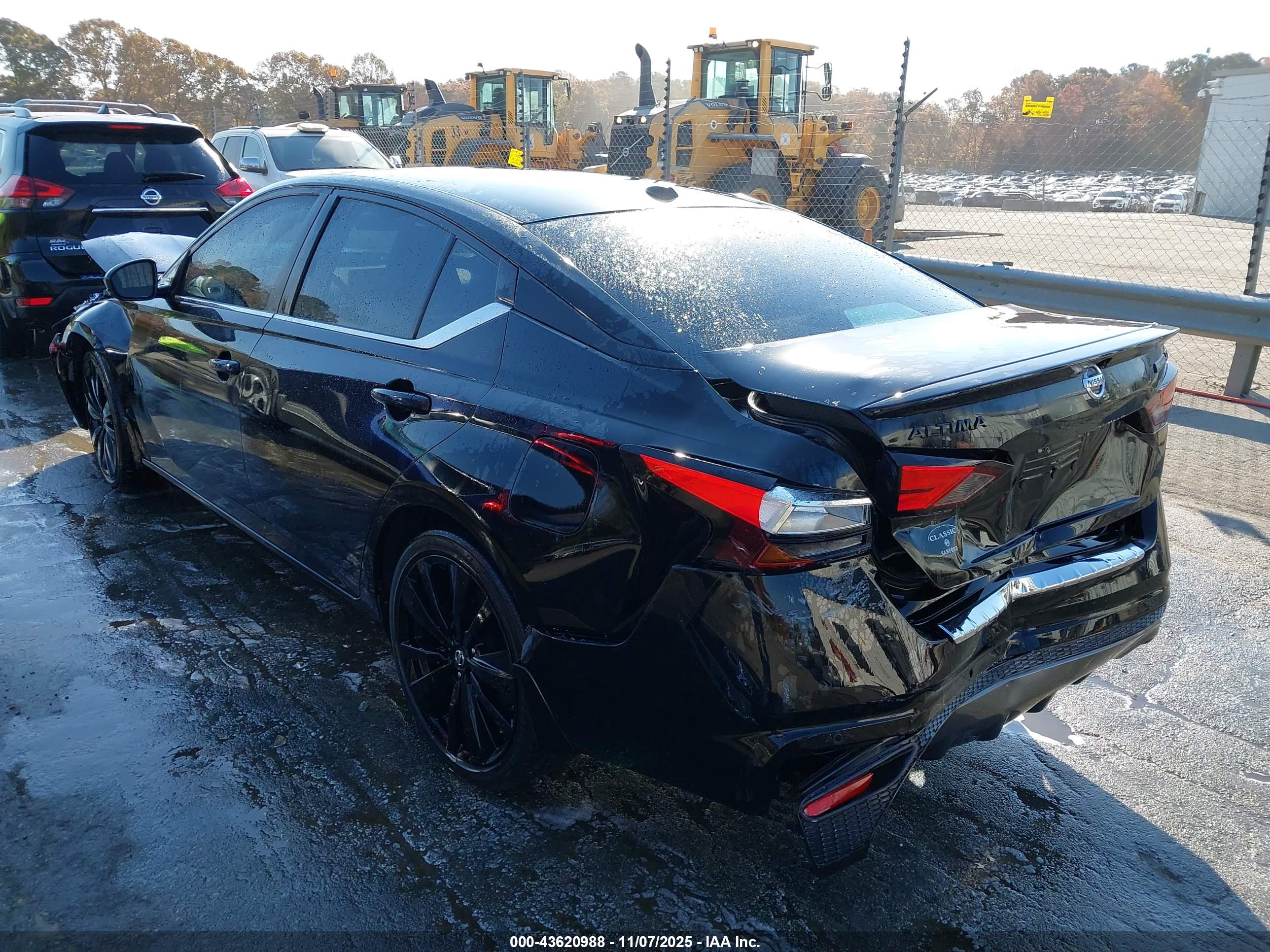 NISSAN ALTIMA image 3