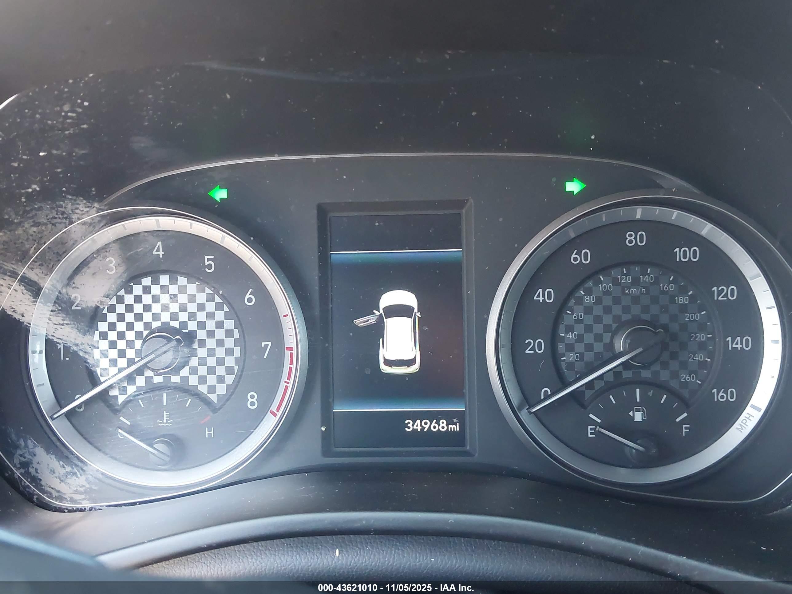 HYUNDAI VELOSTER image 7