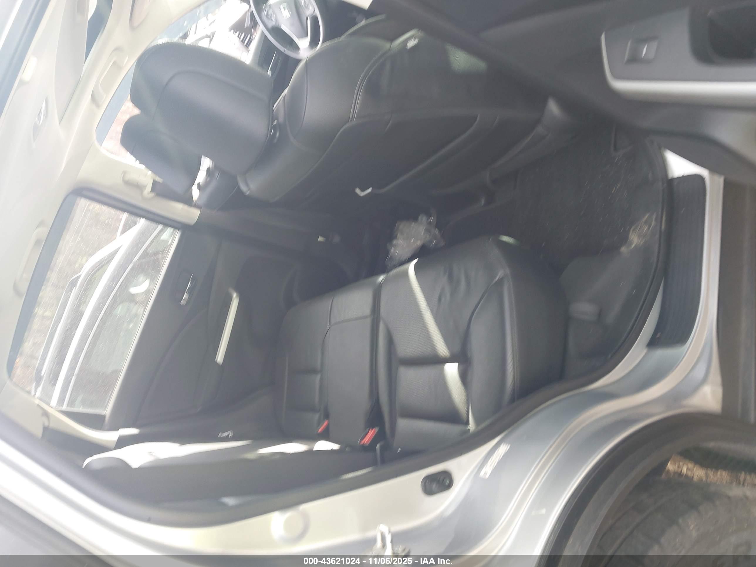 HONDA CR-V image 8