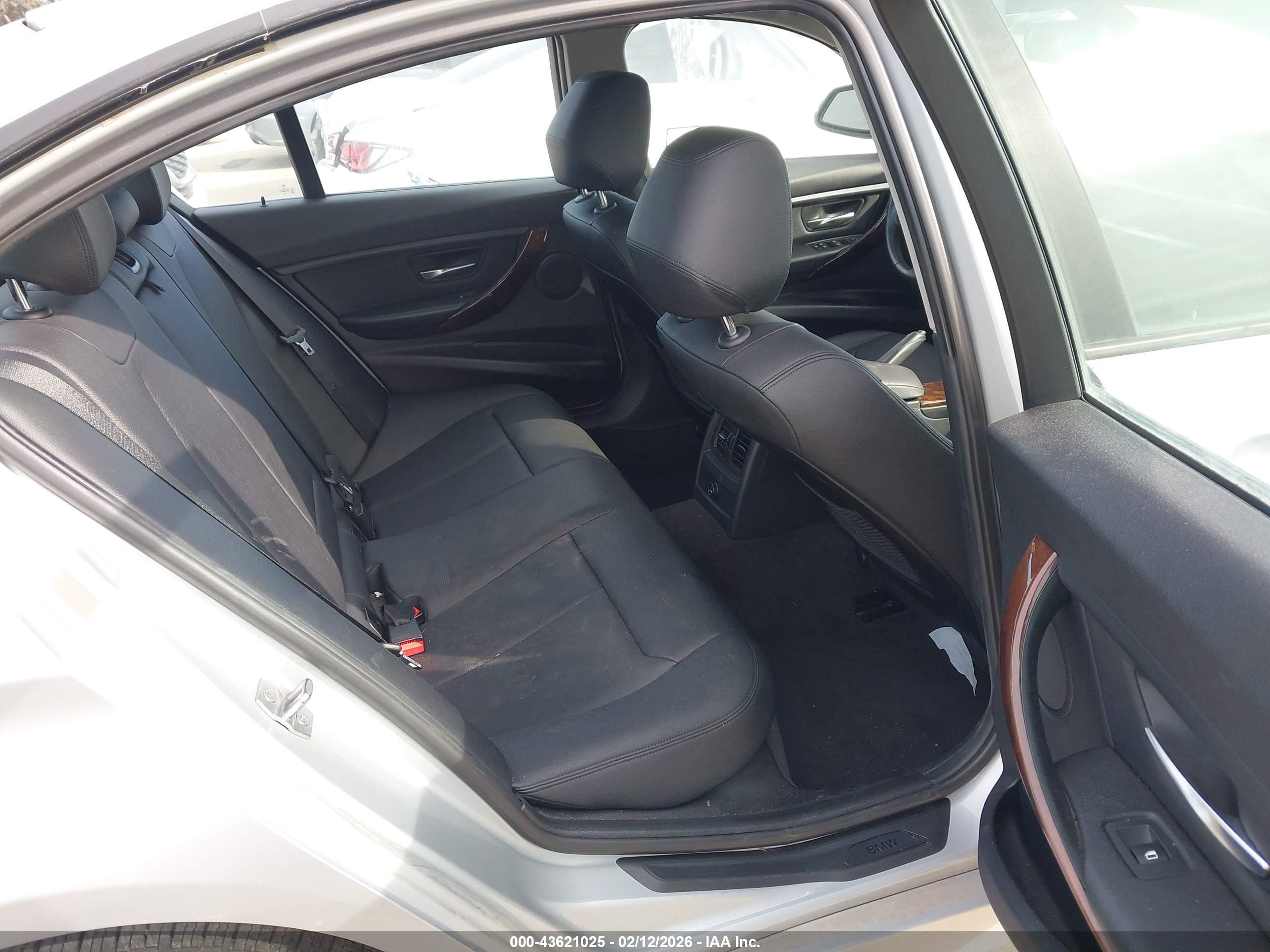 BMW 328I image 8