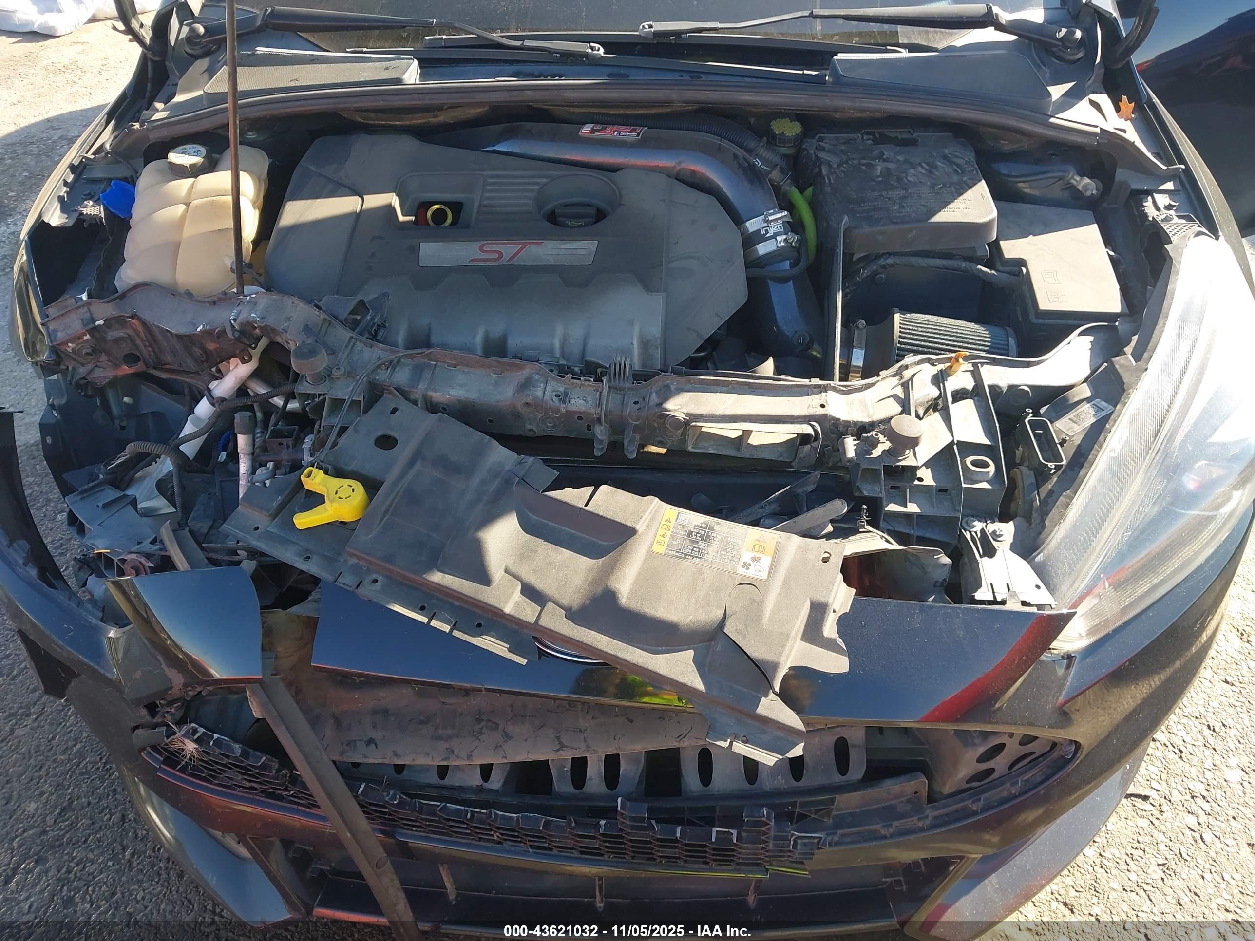 FORD FOCUS image 10