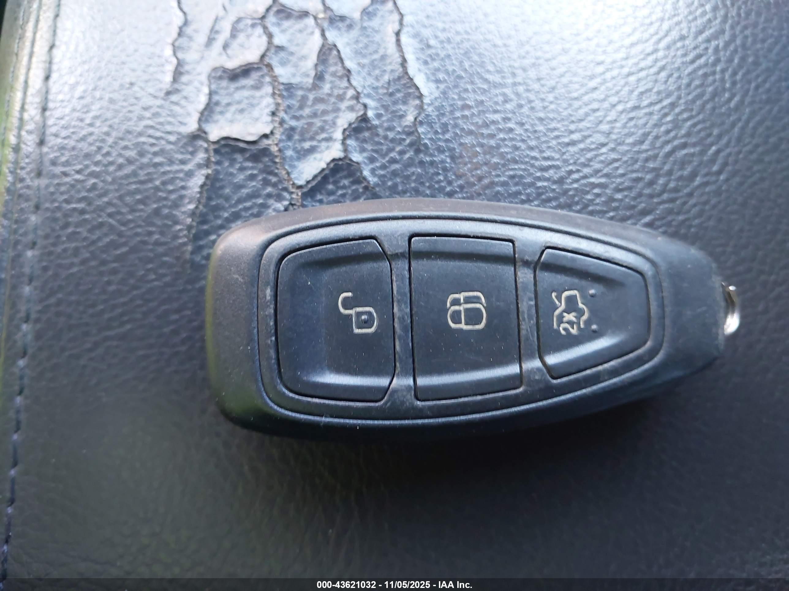 FORD FOCUS image 11