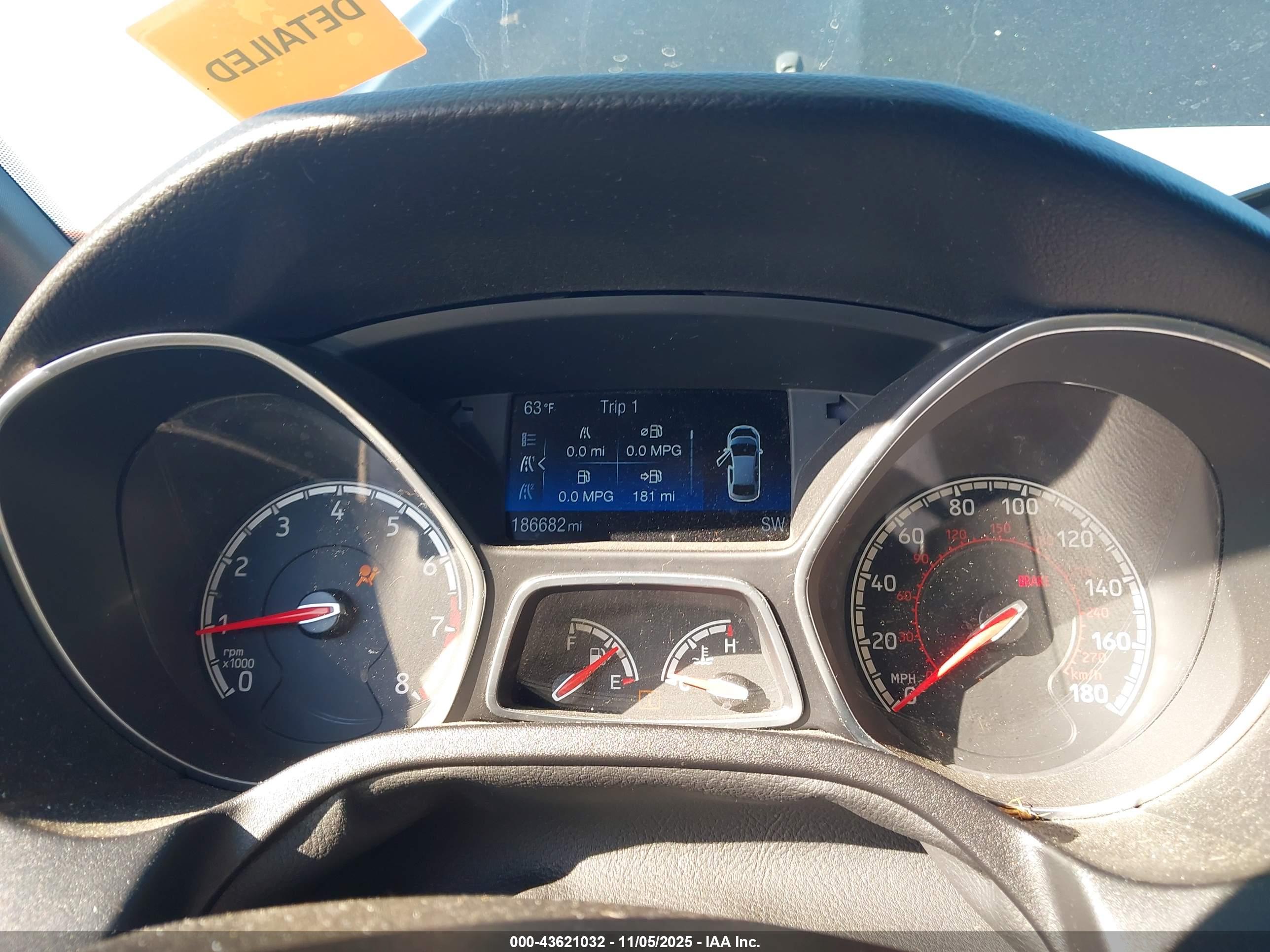 FORD FOCUS image 7