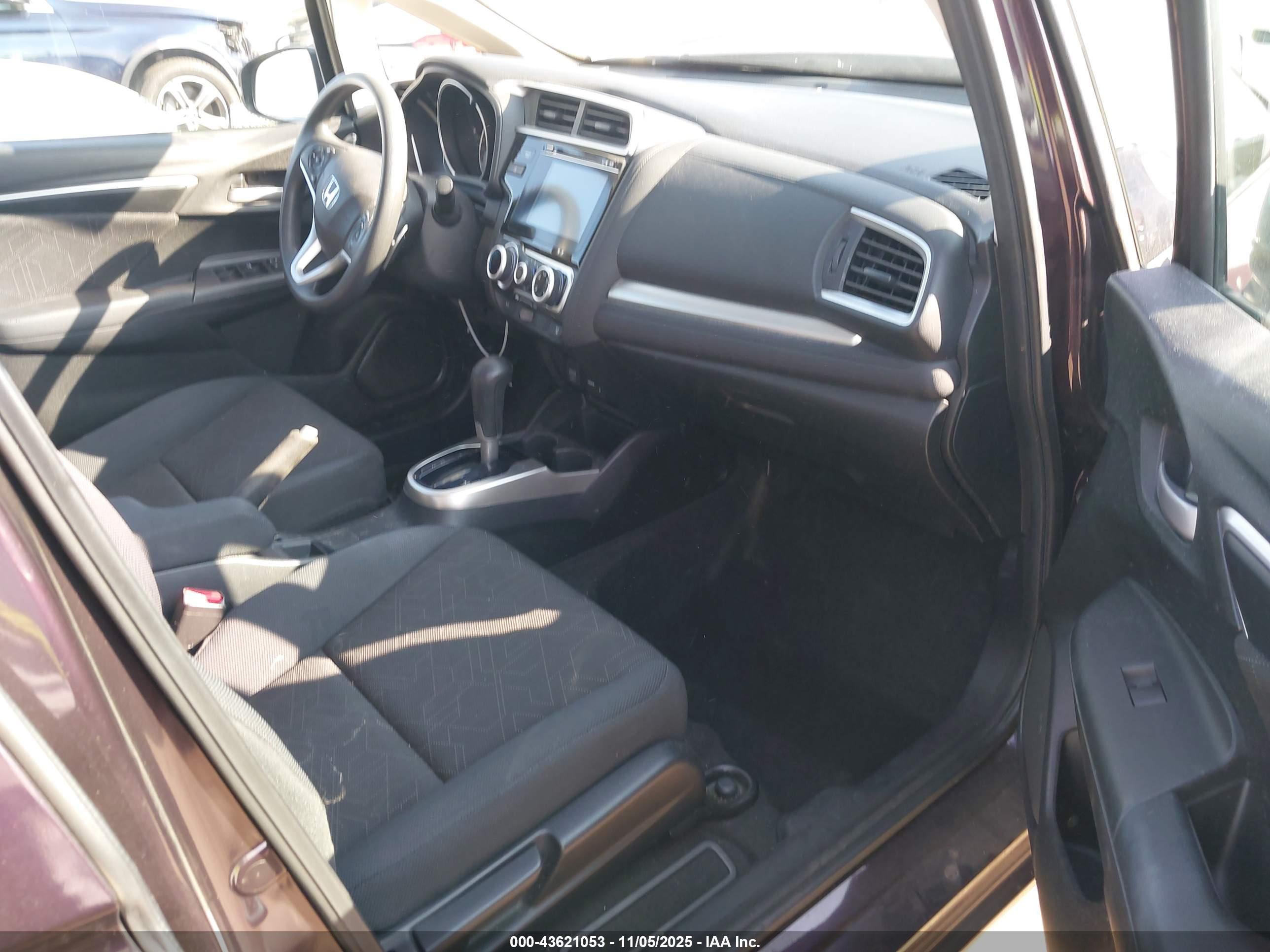 HONDA FIT image 5