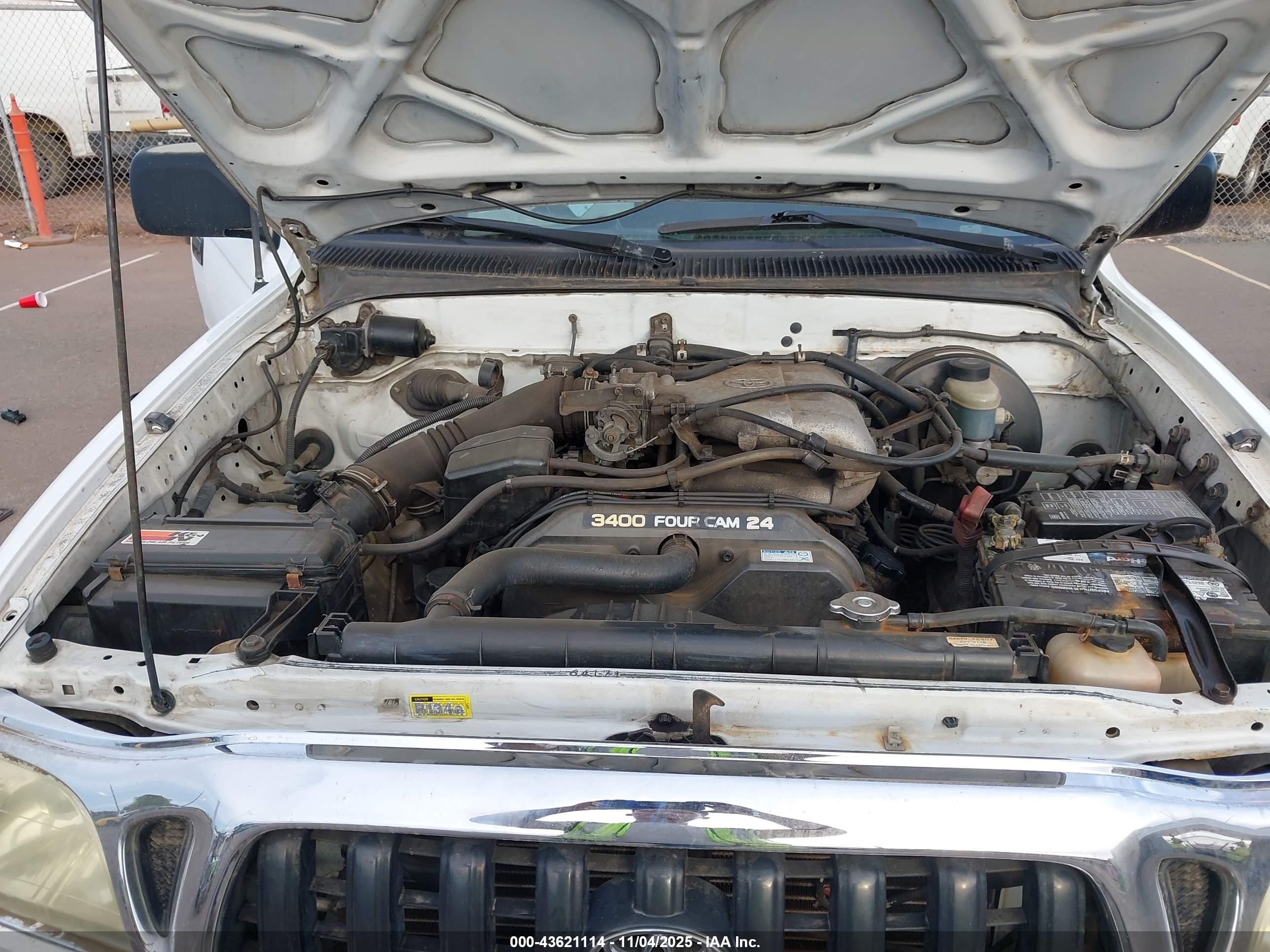 TOYOTA TACOMA image 10