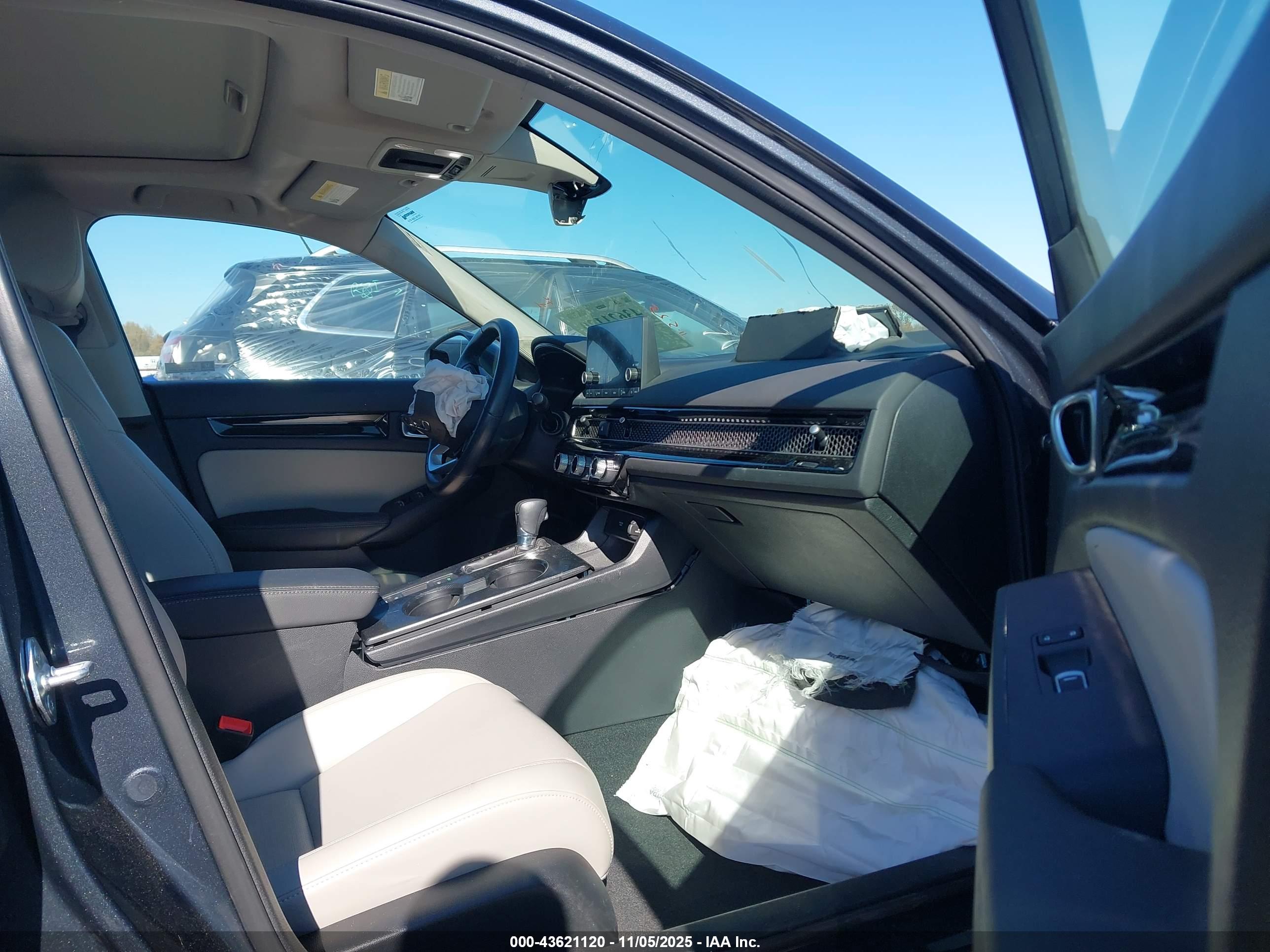HONDA CIVIC image 5