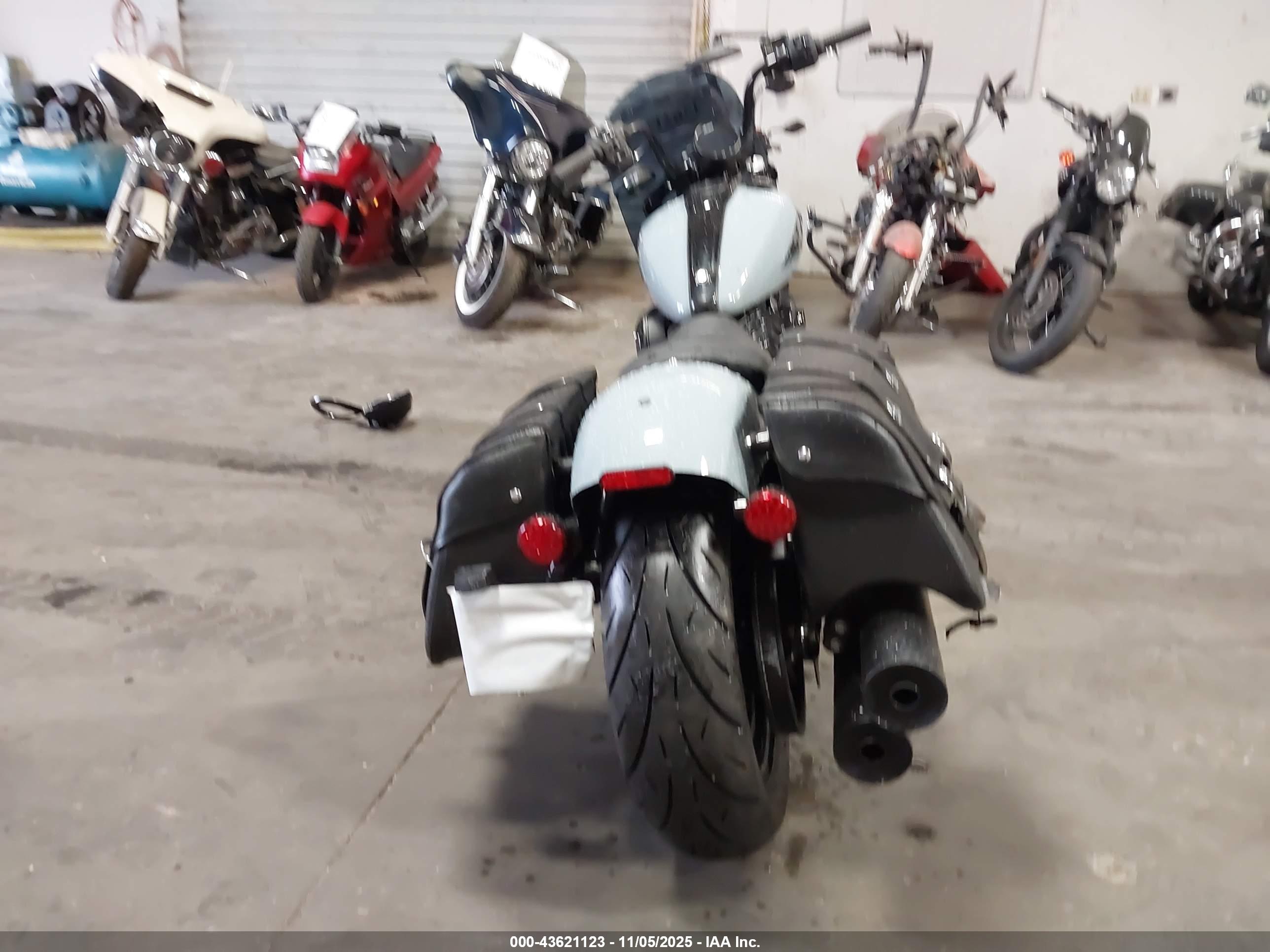 INDIAN MOTORCYCLE image 6