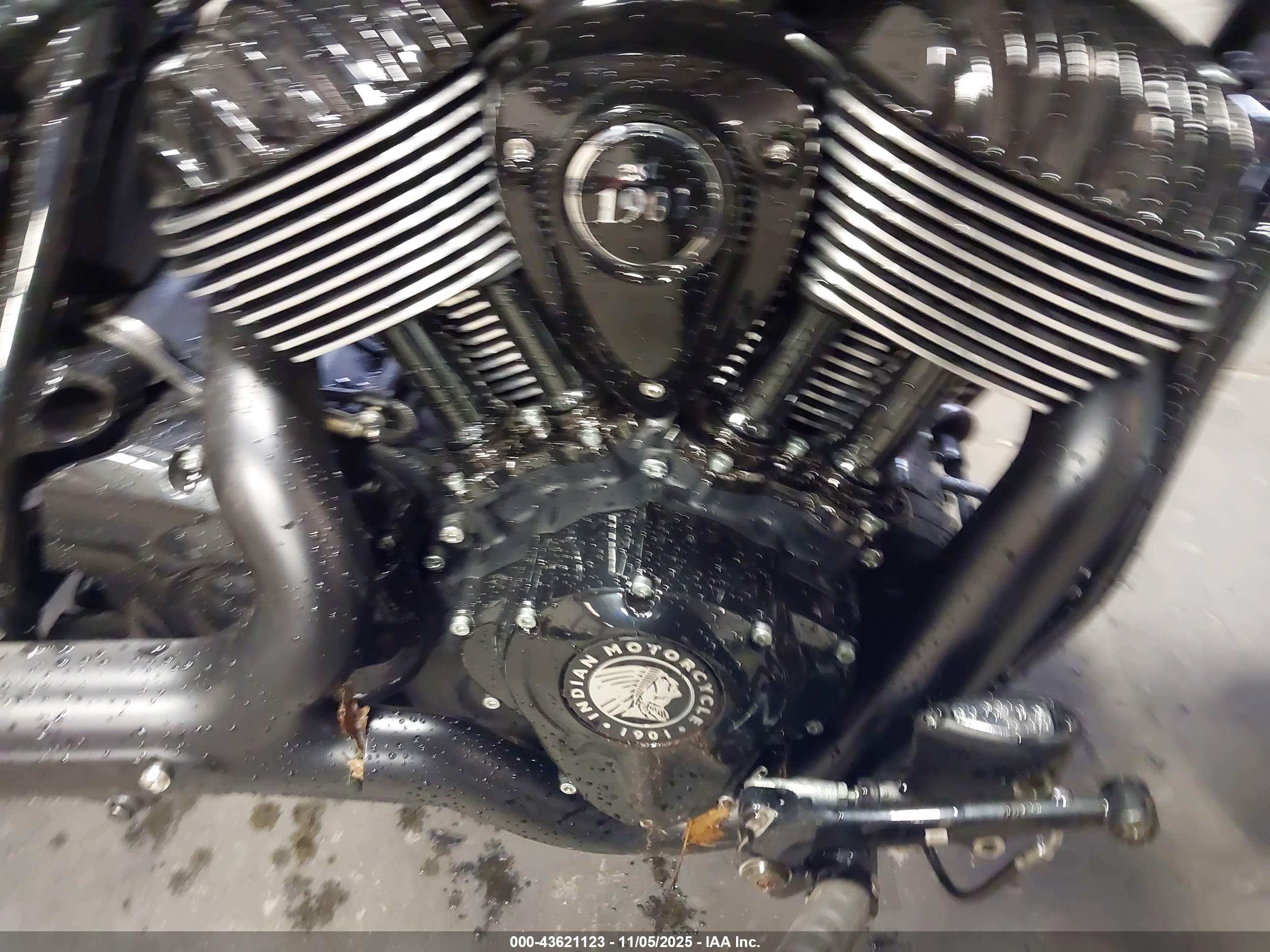 INDIAN MOTORCYCLE image 8
