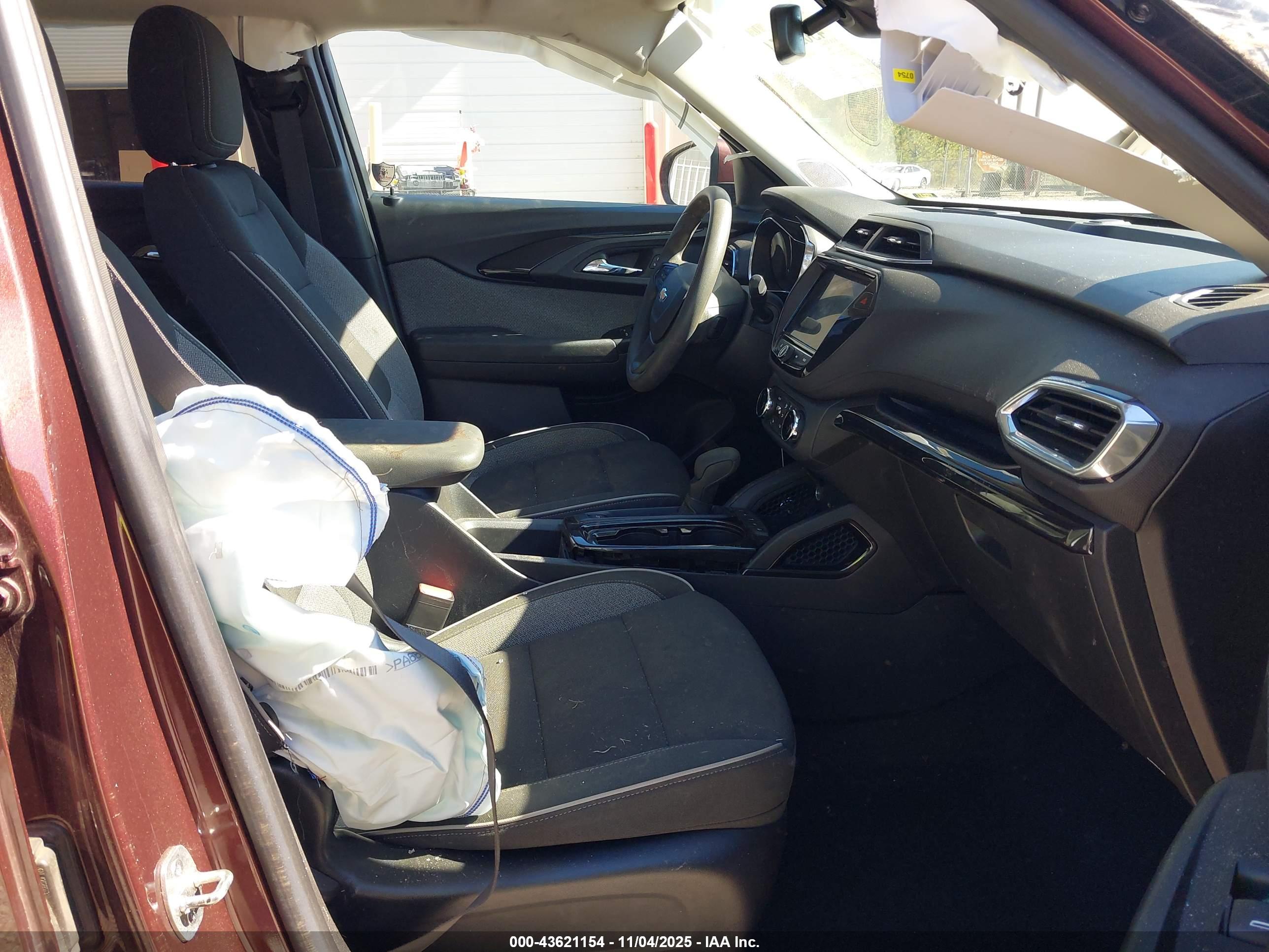 CHEVROLET TRAILBLAZER image 5
