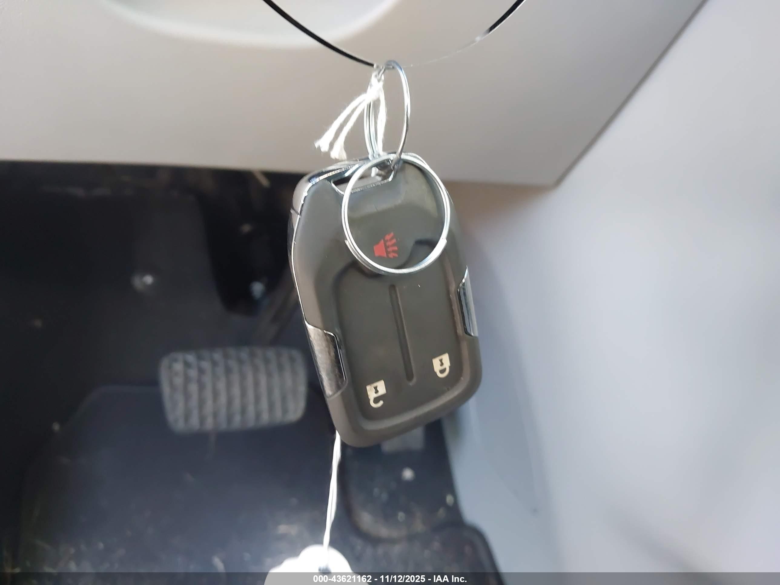 GMC TERRAIN image 11
