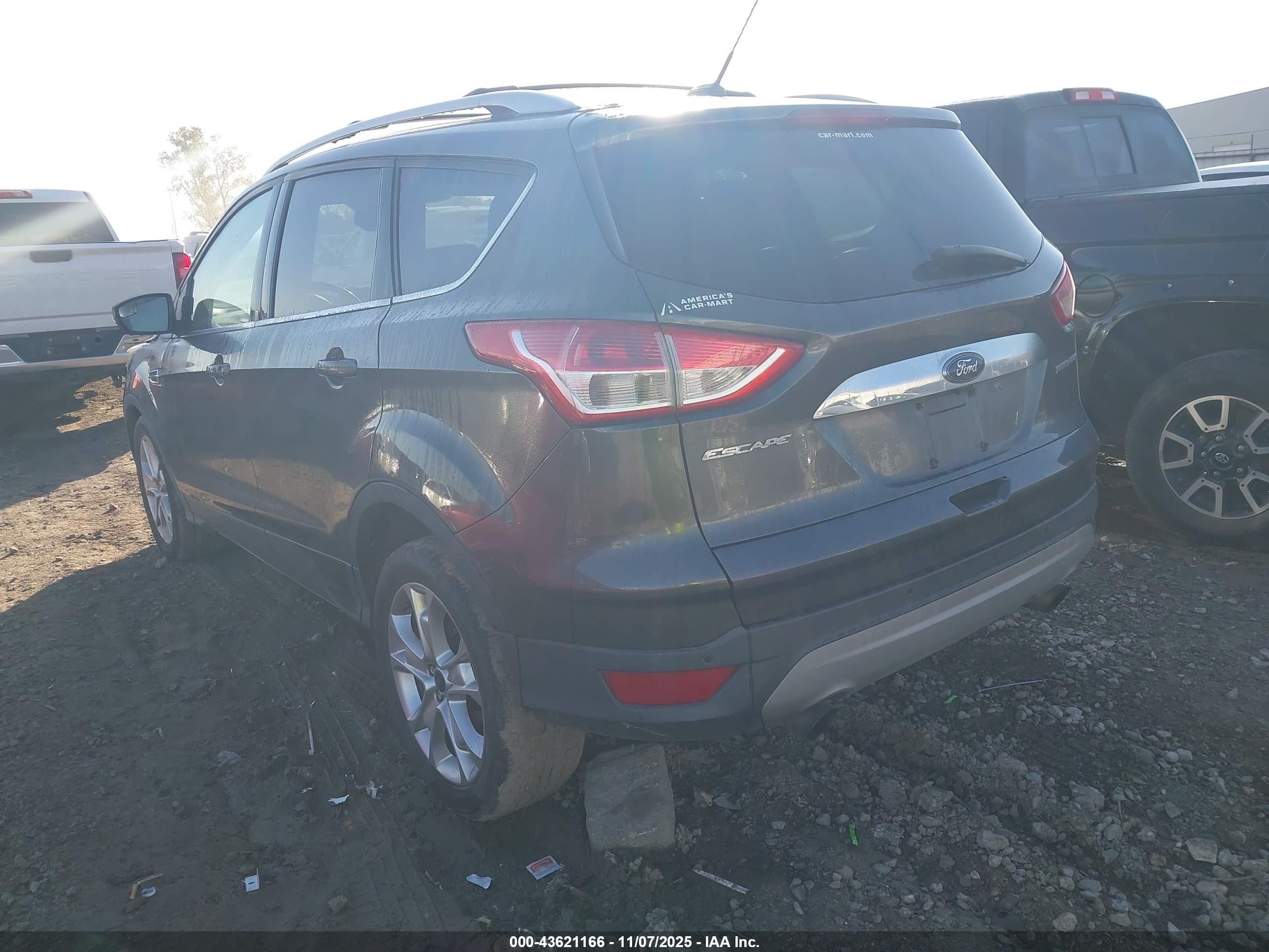 FORD ESCAPE image 3