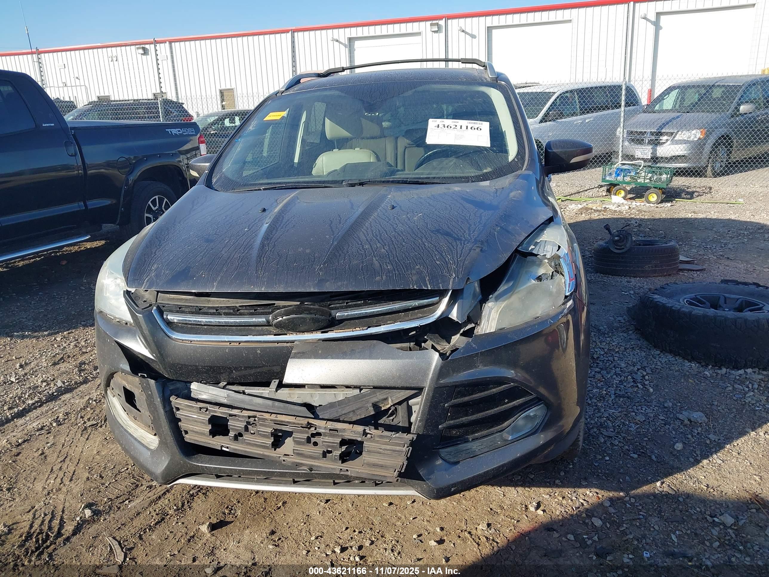 FORD ESCAPE image 6