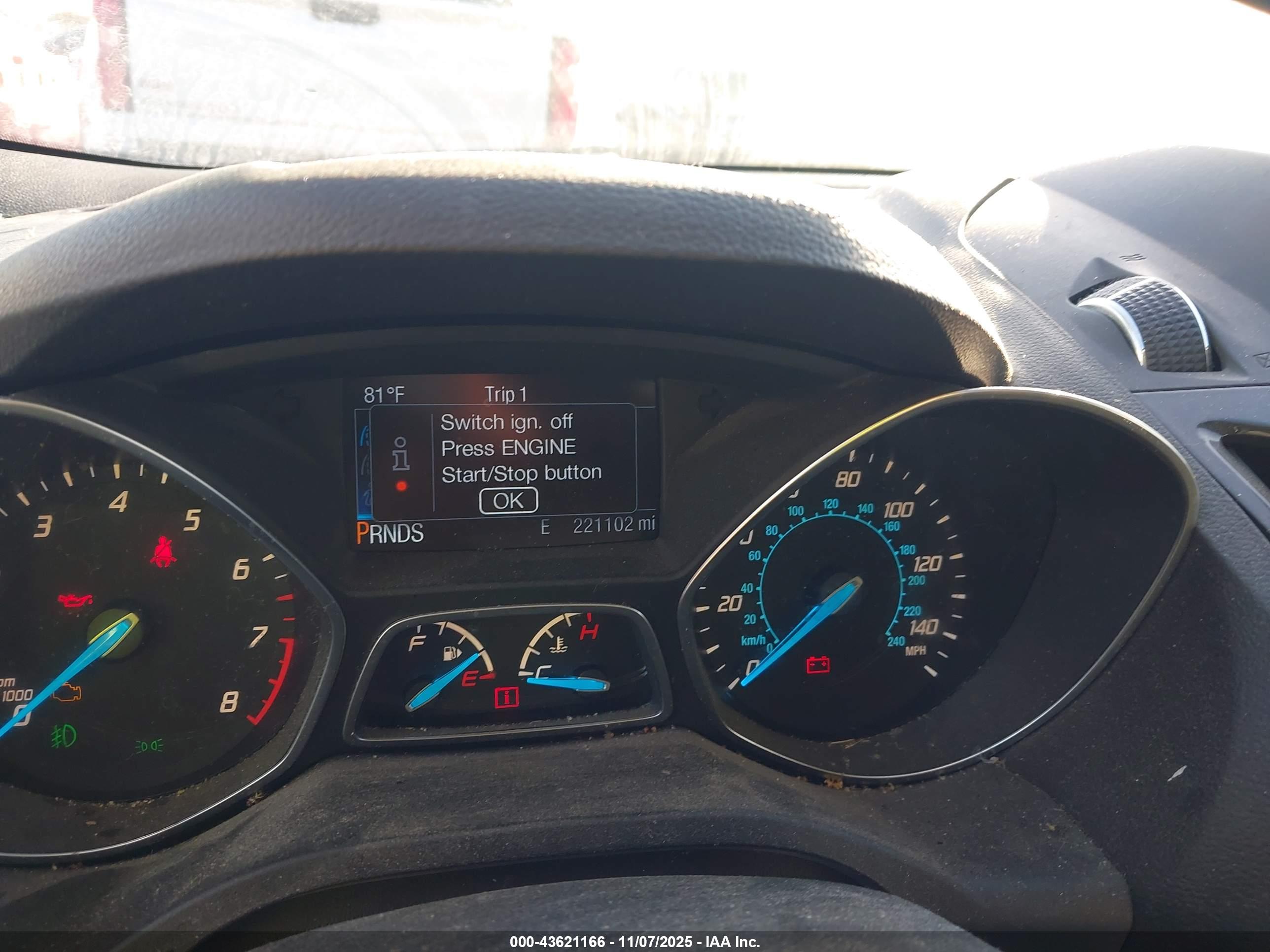 FORD ESCAPE image 7