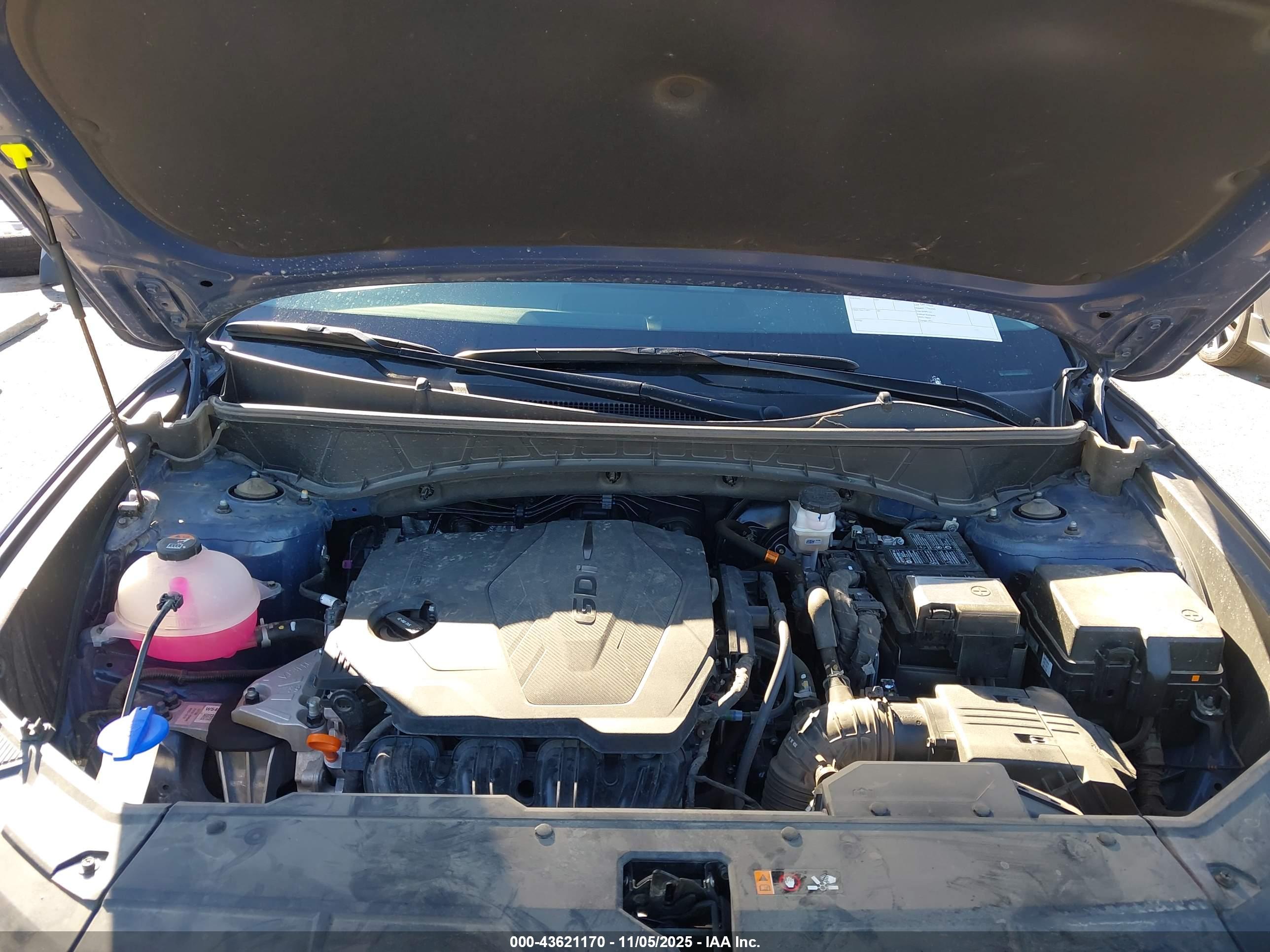 HYUNDAI TUCSON image 10