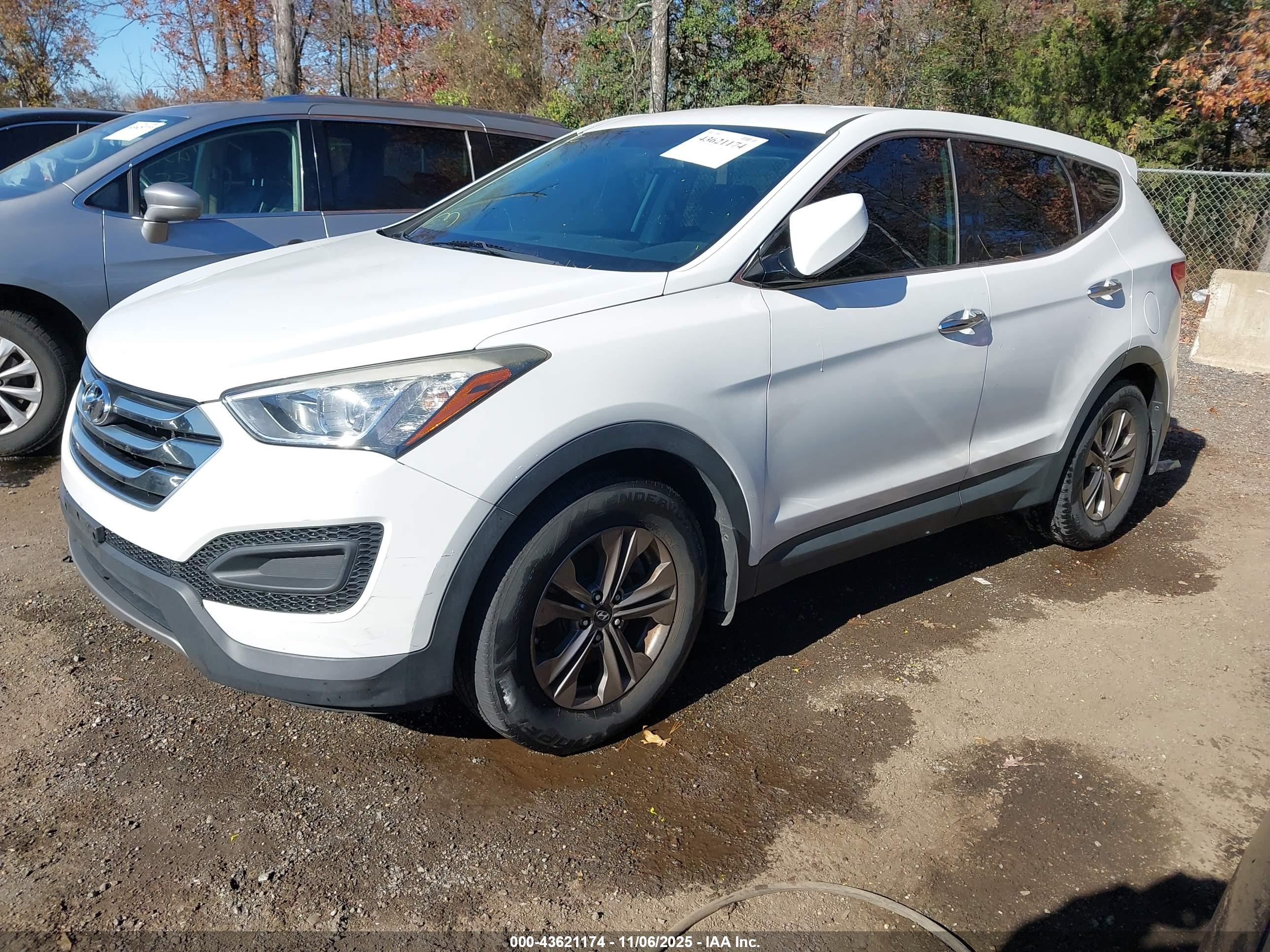 HYUNDAI SANTA image 2