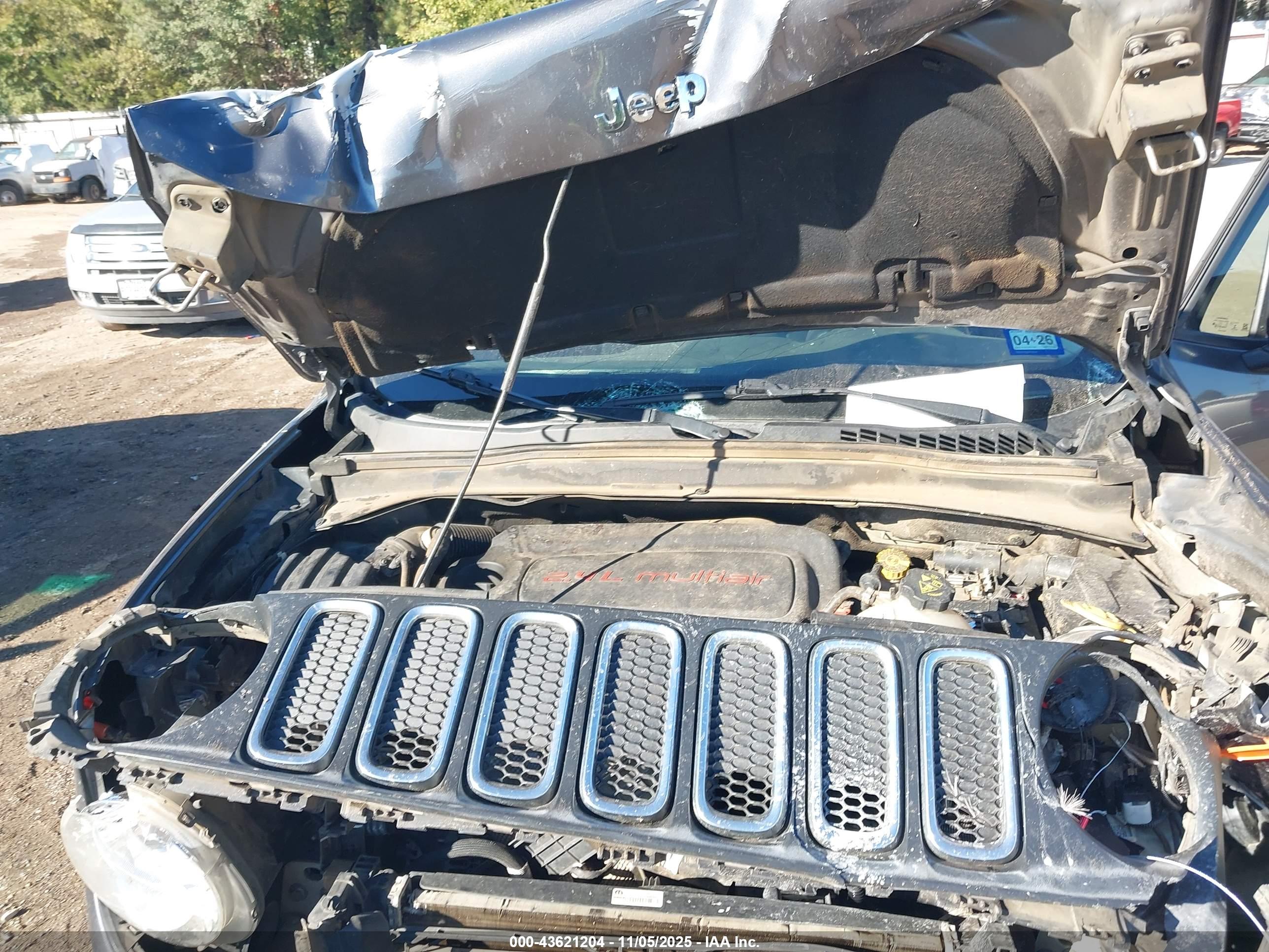 JEEP RENEGADE image 10