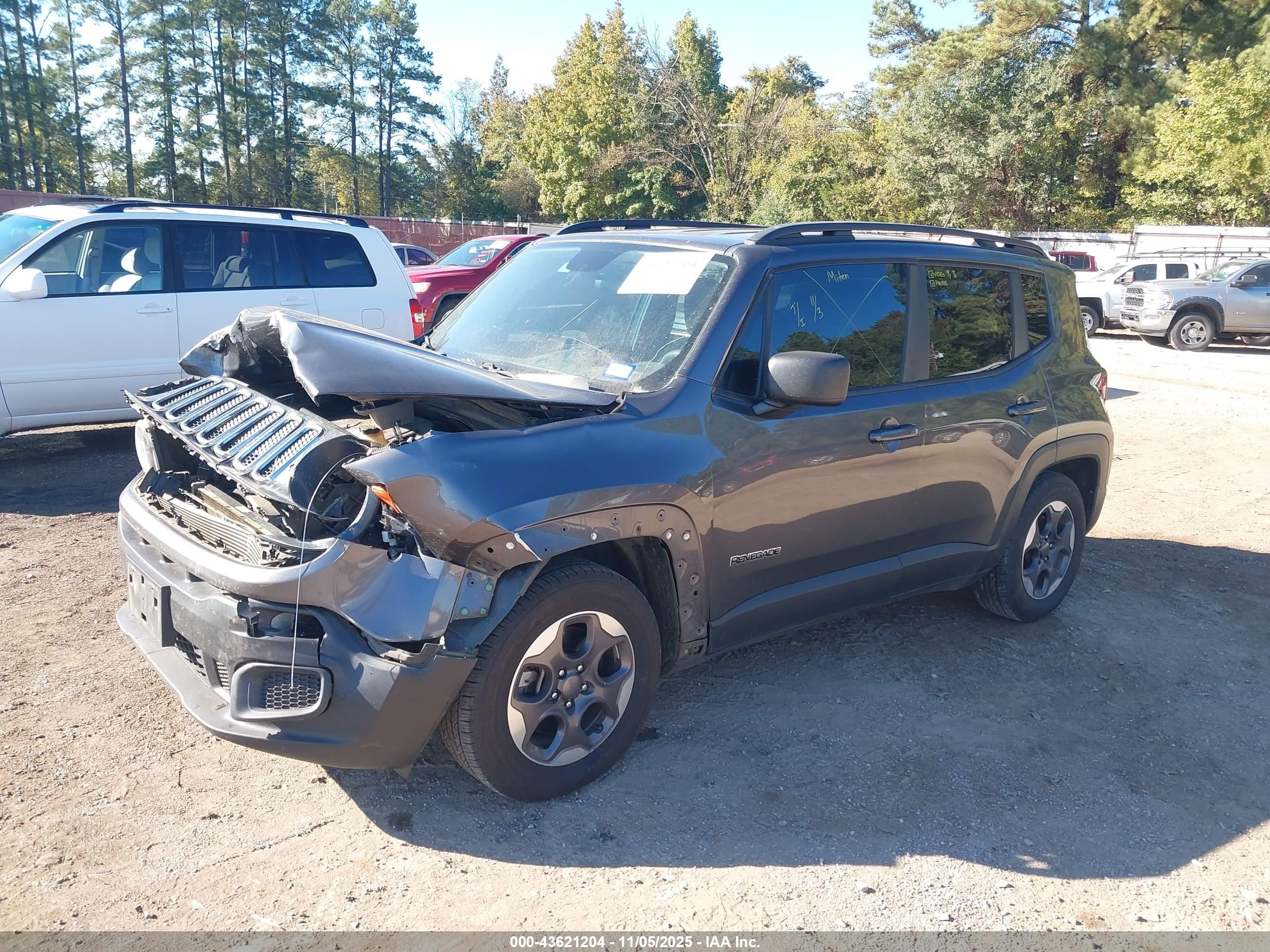 JEEP RENEGADE image 2