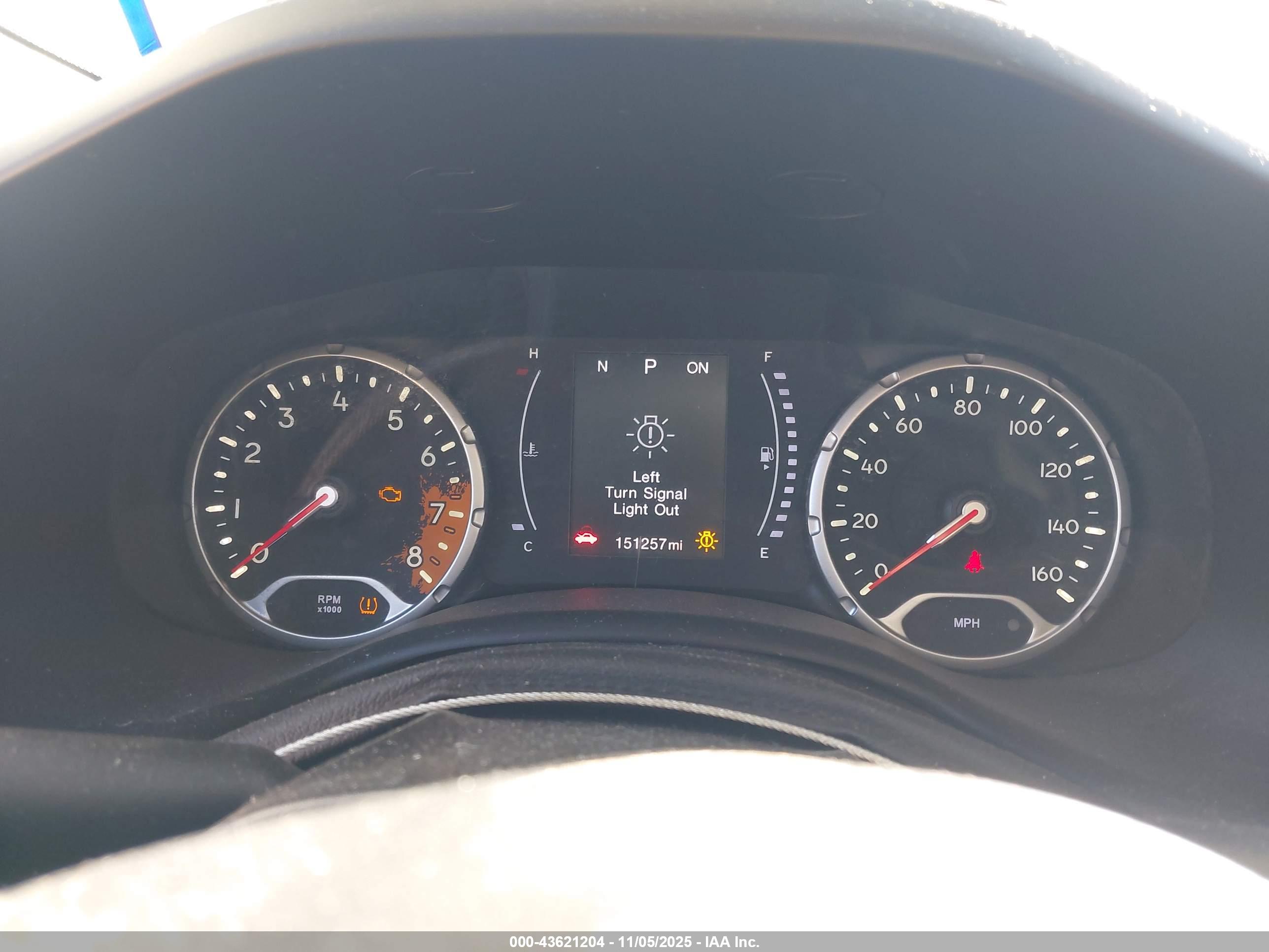 JEEP RENEGADE image 7