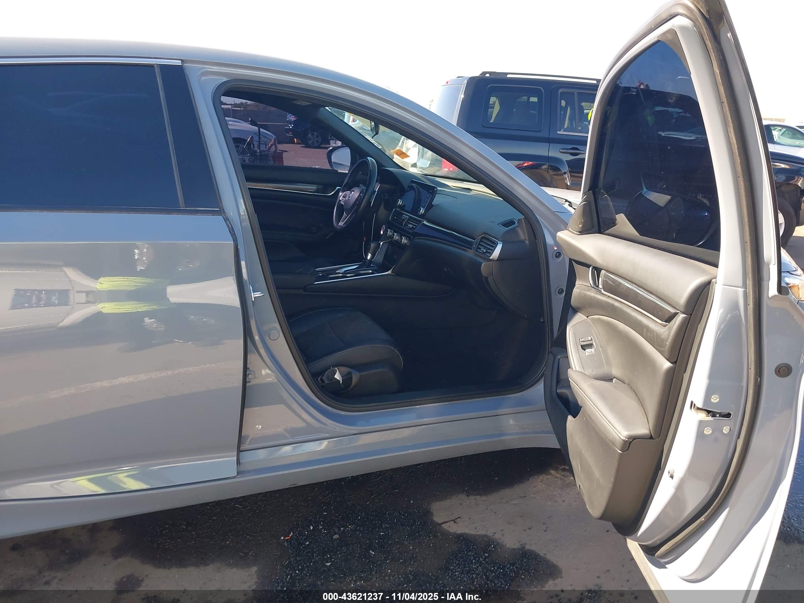 HONDA ACCORD image 5