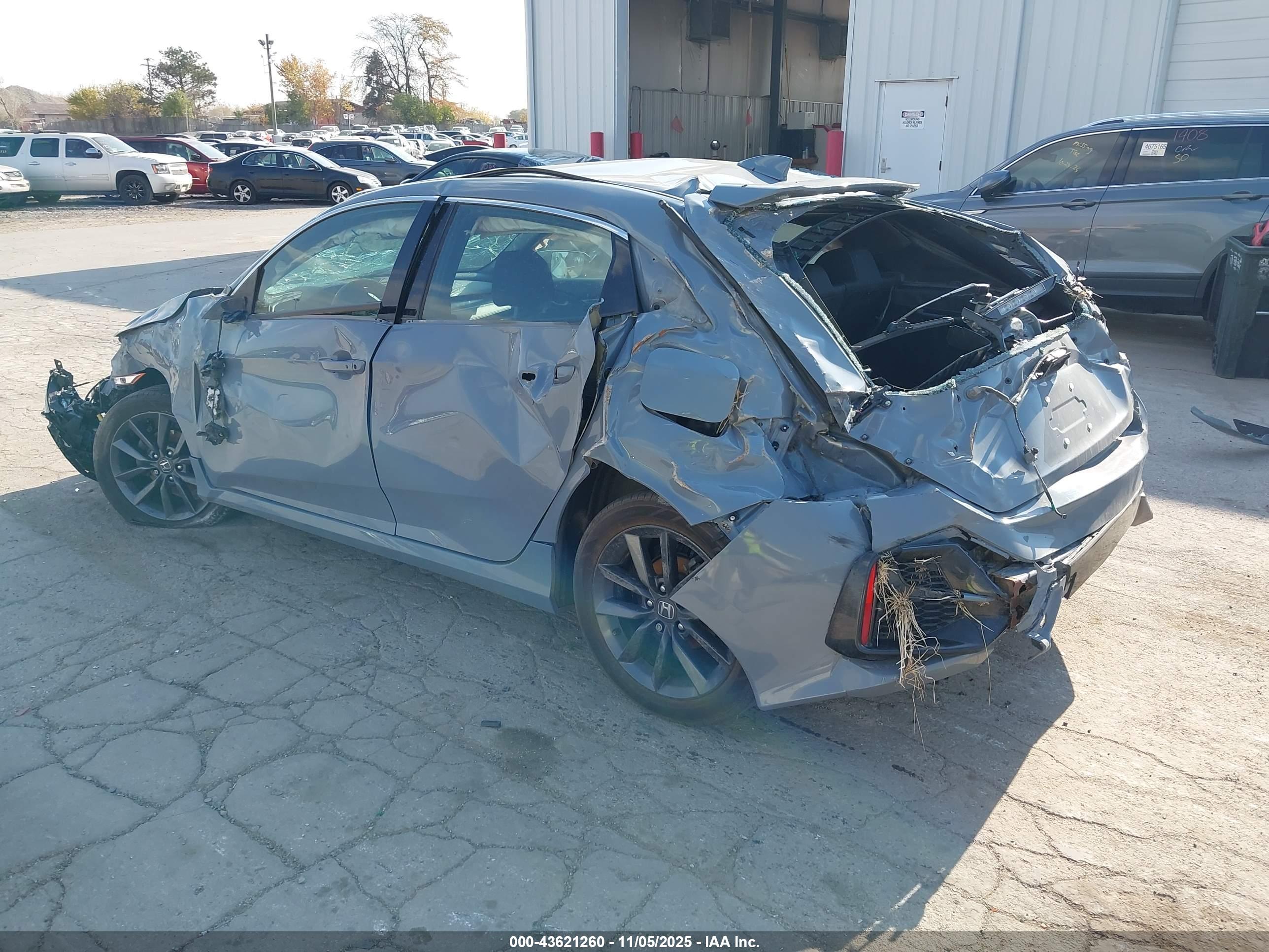 HONDA CIVIC image 3