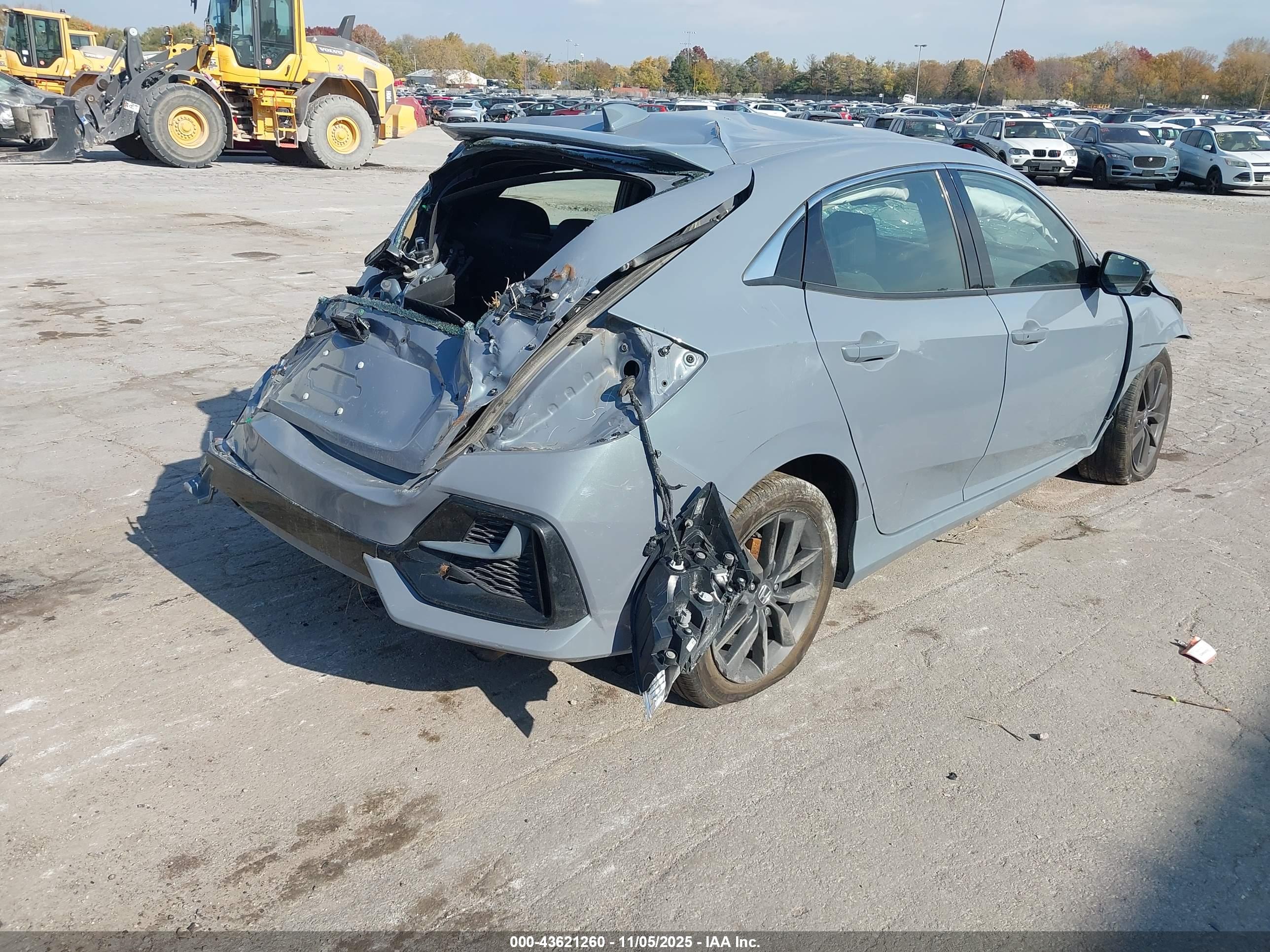 HONDA CIVIC image 4