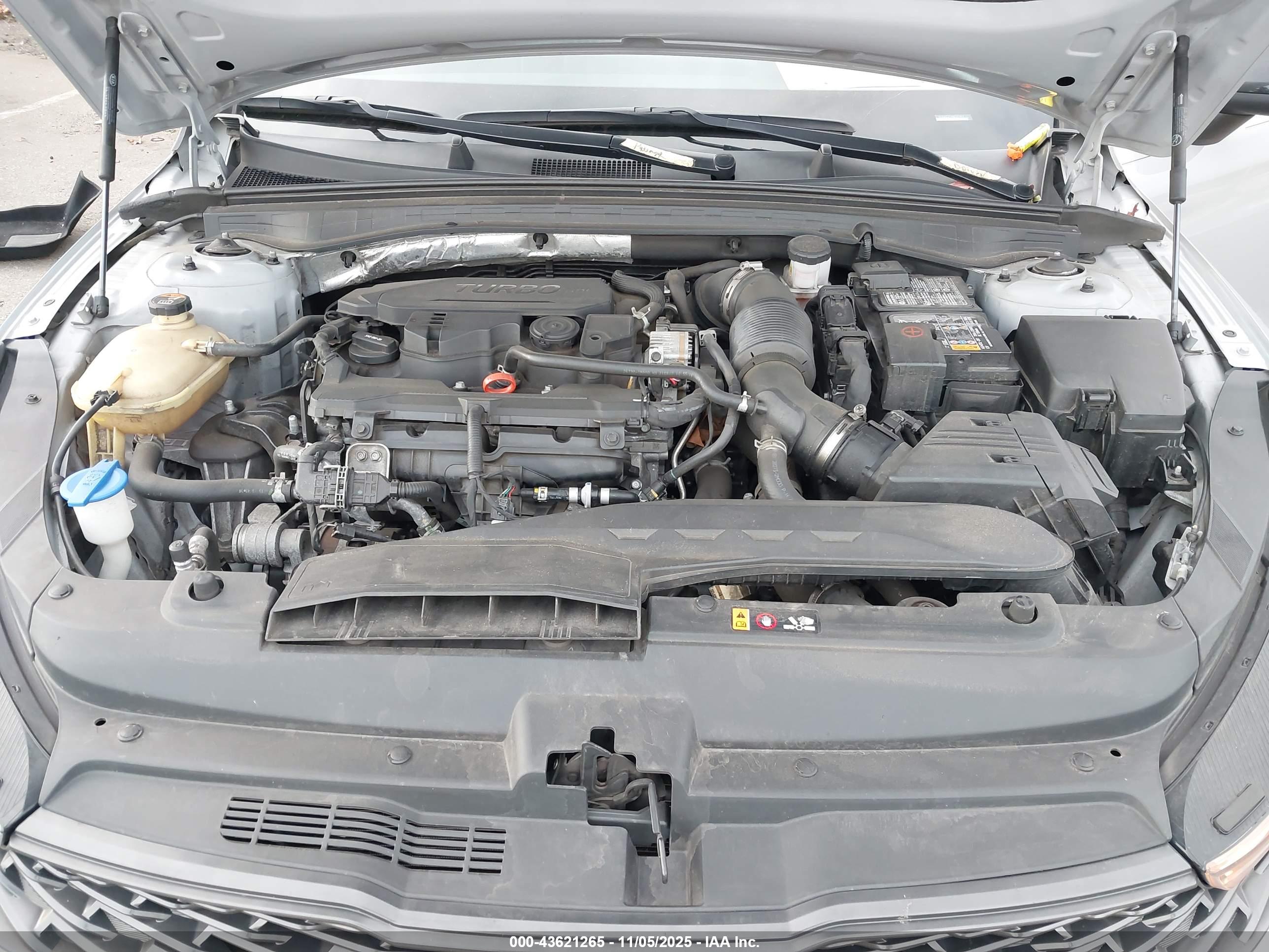 KIA K5 image 10