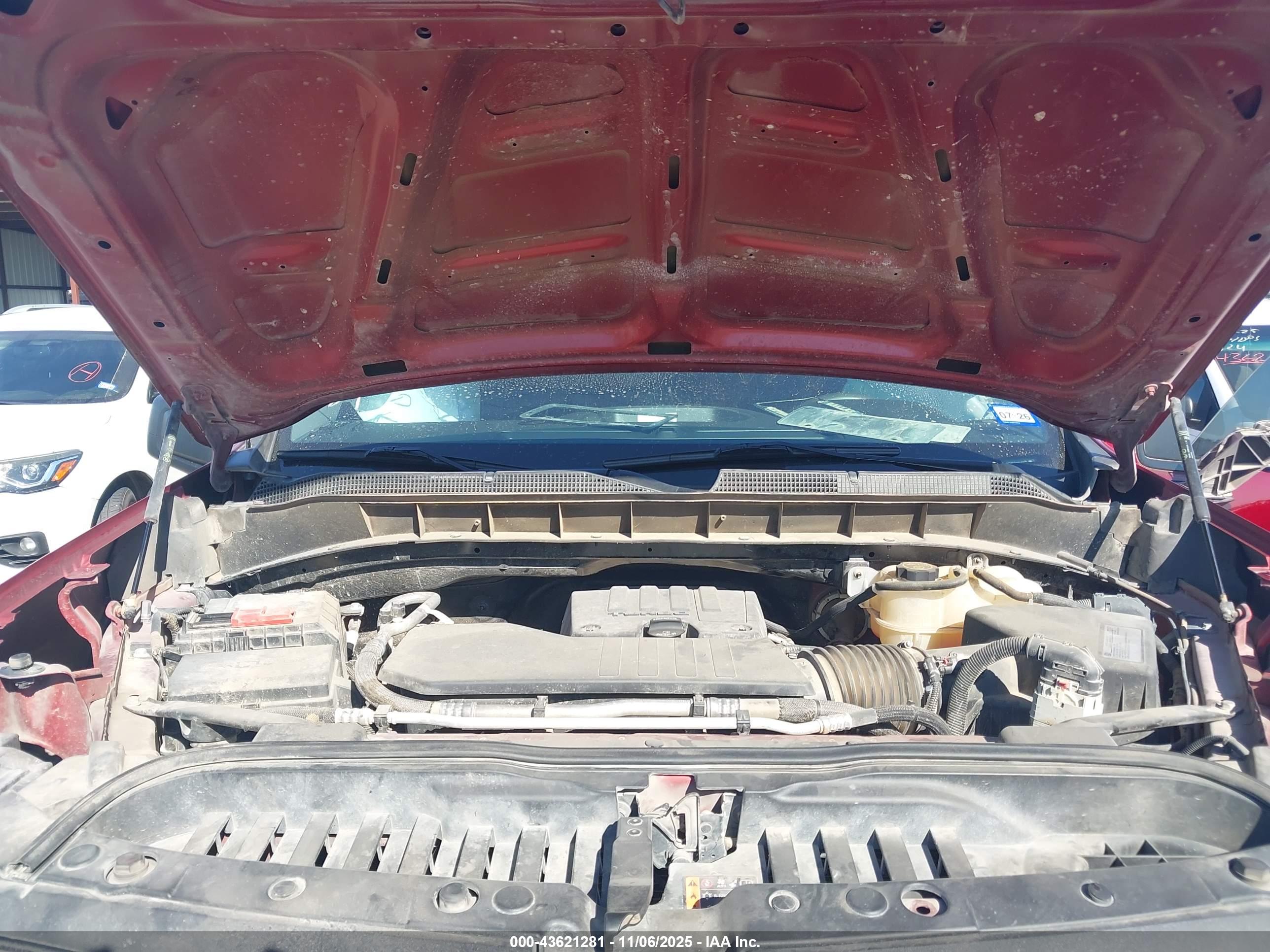 CHEVROLET SILVERADO image 10