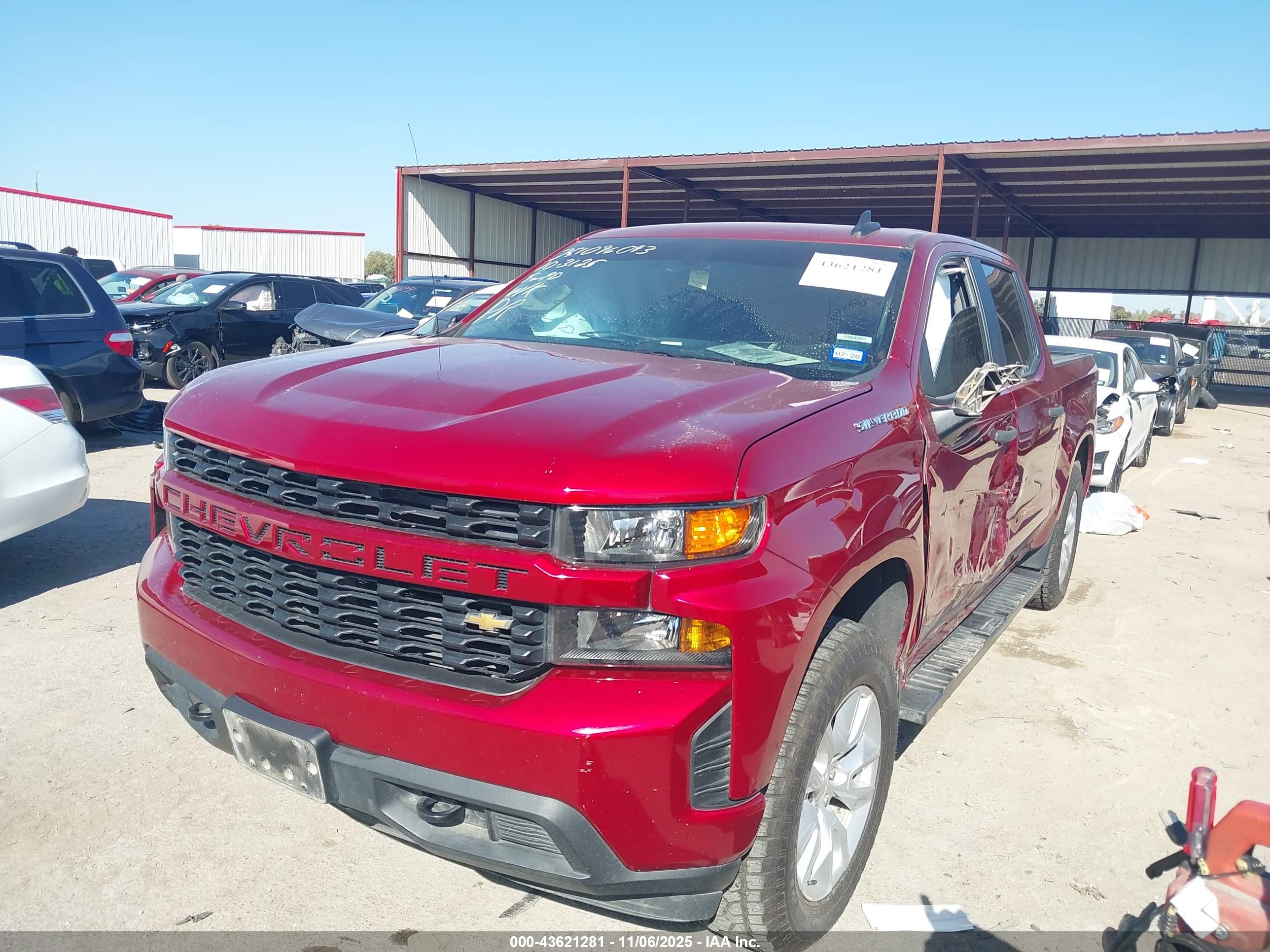 CHEVROLET SILVERADO image 2